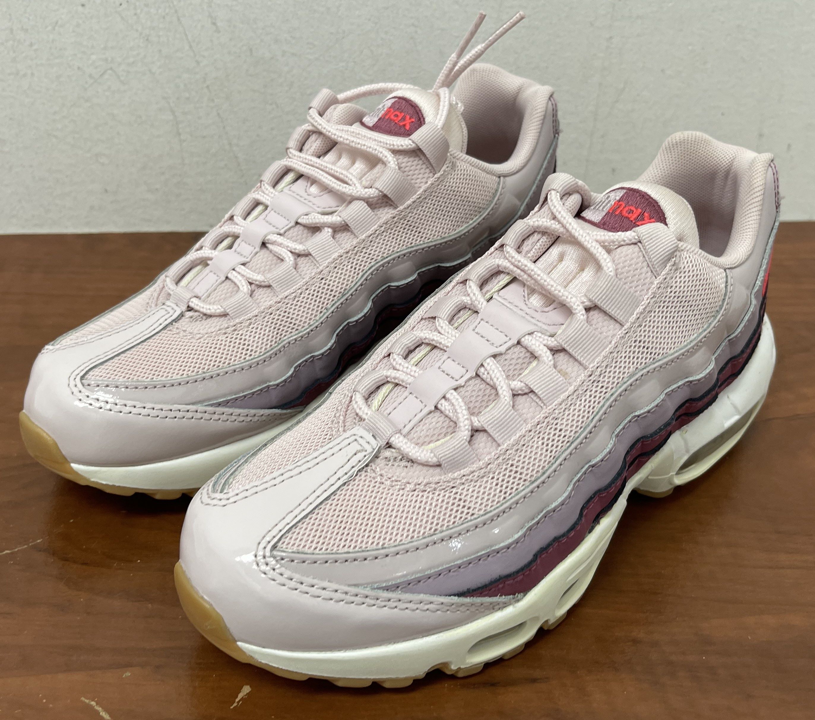 

Женские кроссовки Nike Air Max 95 Barely Rose/Hot Punch (307960 603) —