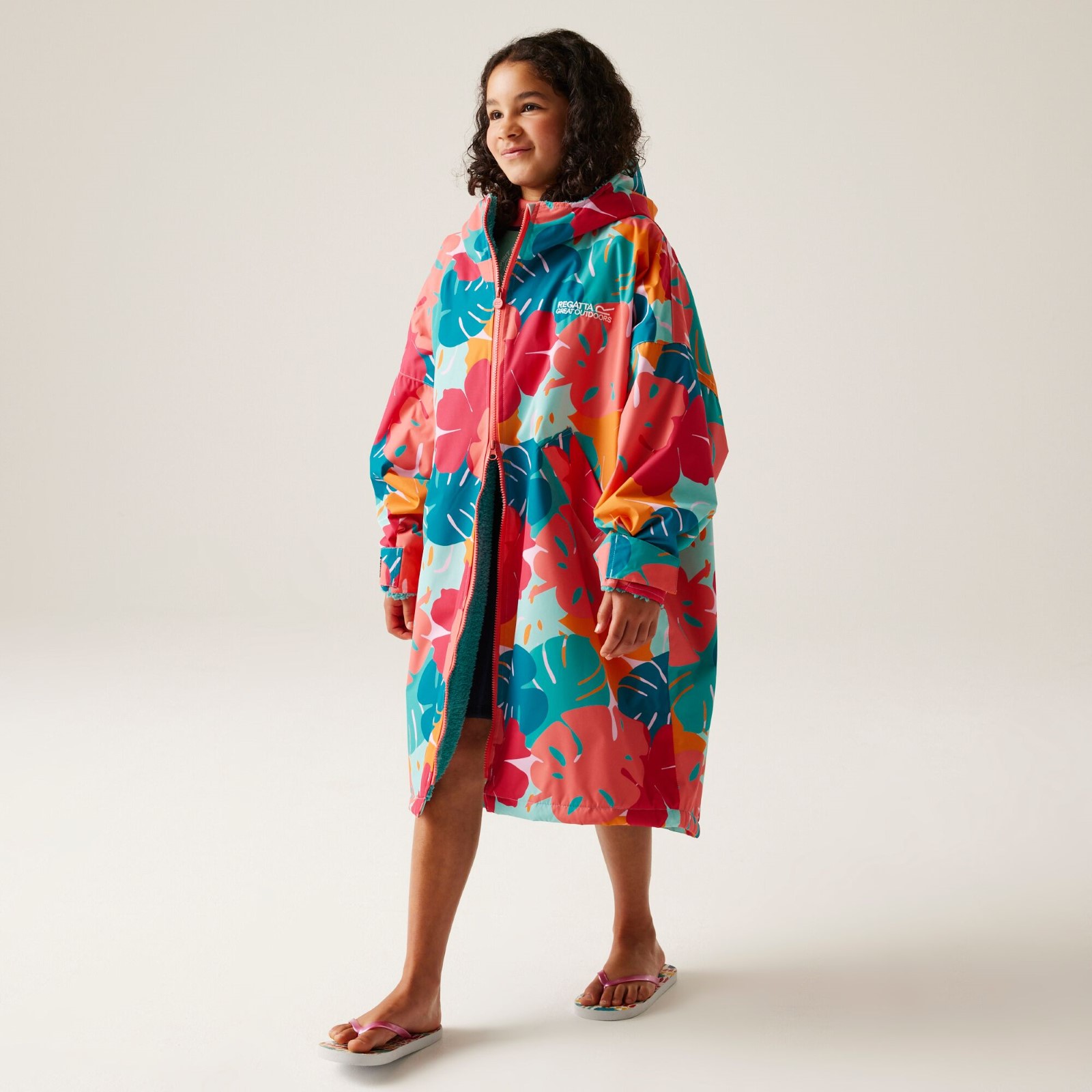 Regatta Kids Spirit Of Adventure Hooded Waterproof Warm Drying Changing Robe - Picture 143 of 150