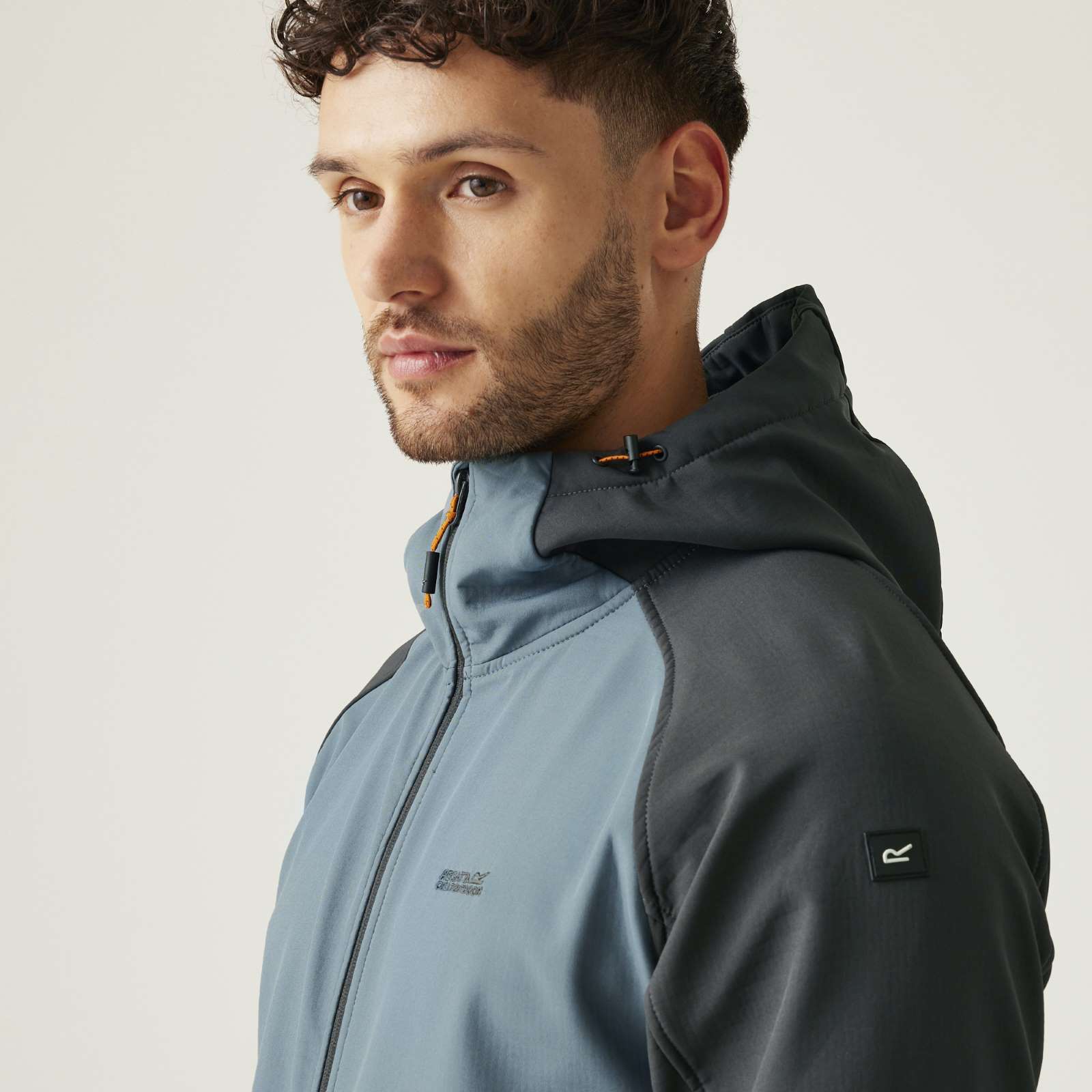 Abrigo Chaqueta Suaves para Caminar con Capucha Regatta para Hombre Arec III - Imagen 36 de 37