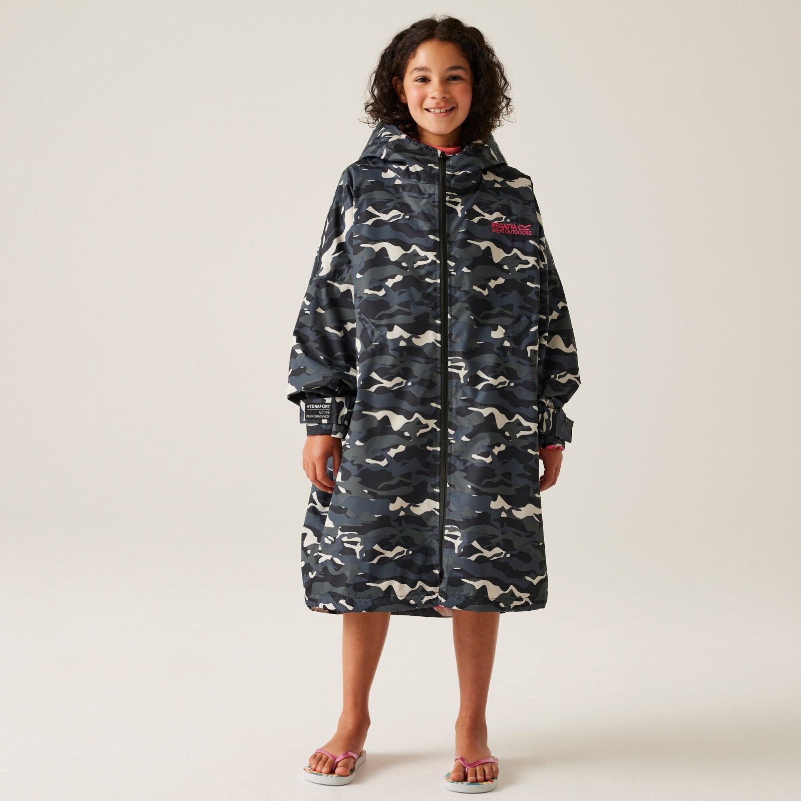 Regatta Kids Spirit Of Adventure Hooded Waterproof Warm Drying Changing Robe - Picture 36 of 150