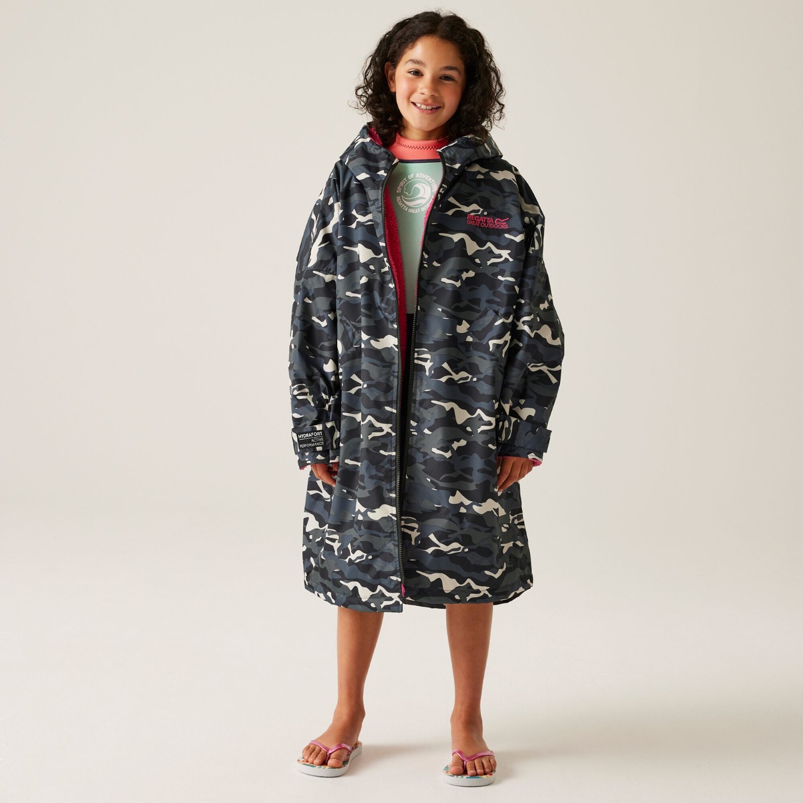 Regatta Kids Spirit Of Adventure Hooded Waterproof Warm Drying Changing Robe - Picture 38 of 150