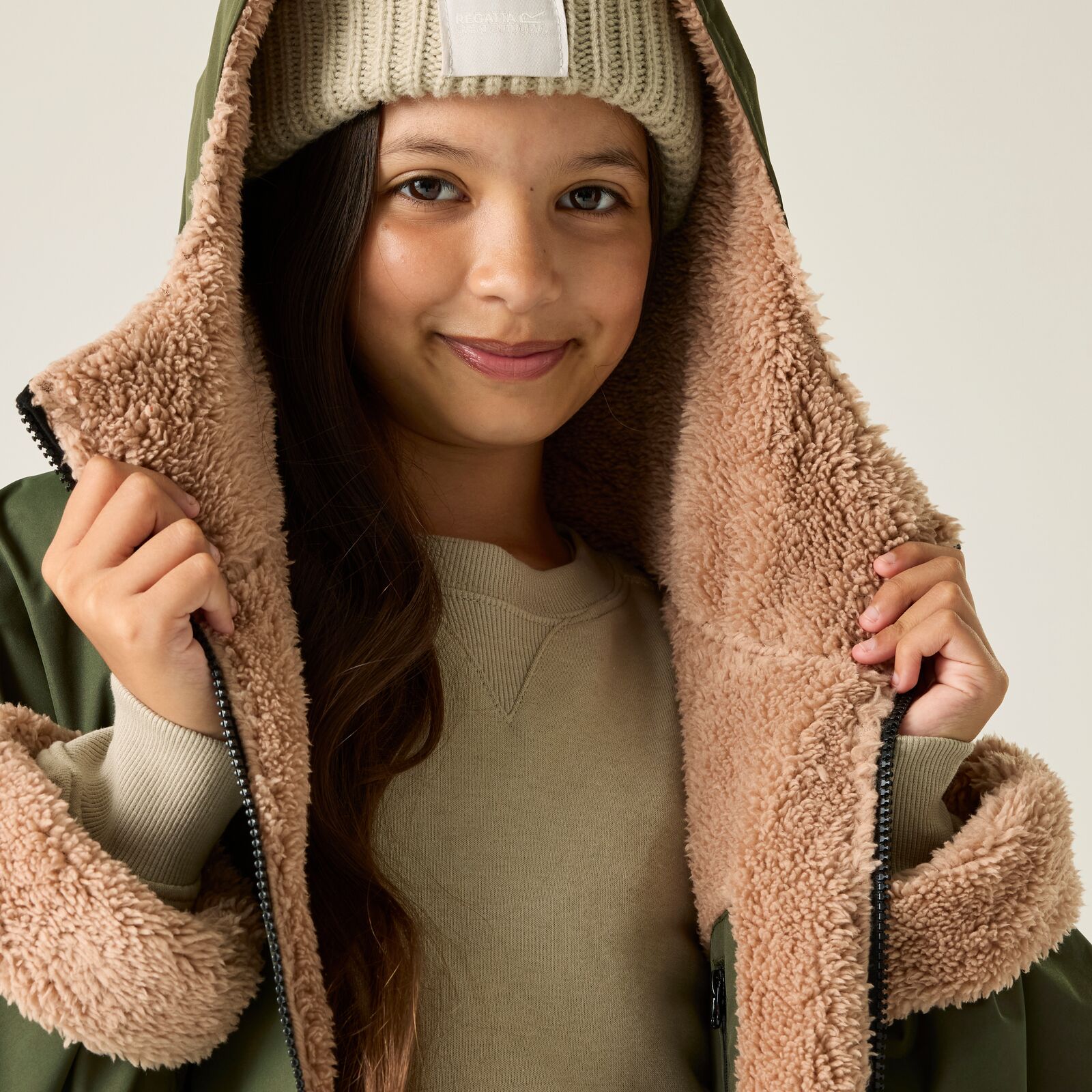 Regatta Kids Spirit Of Adventure Hooded Waterproof Warm Drying Changing Robe - Picture 49 of 121