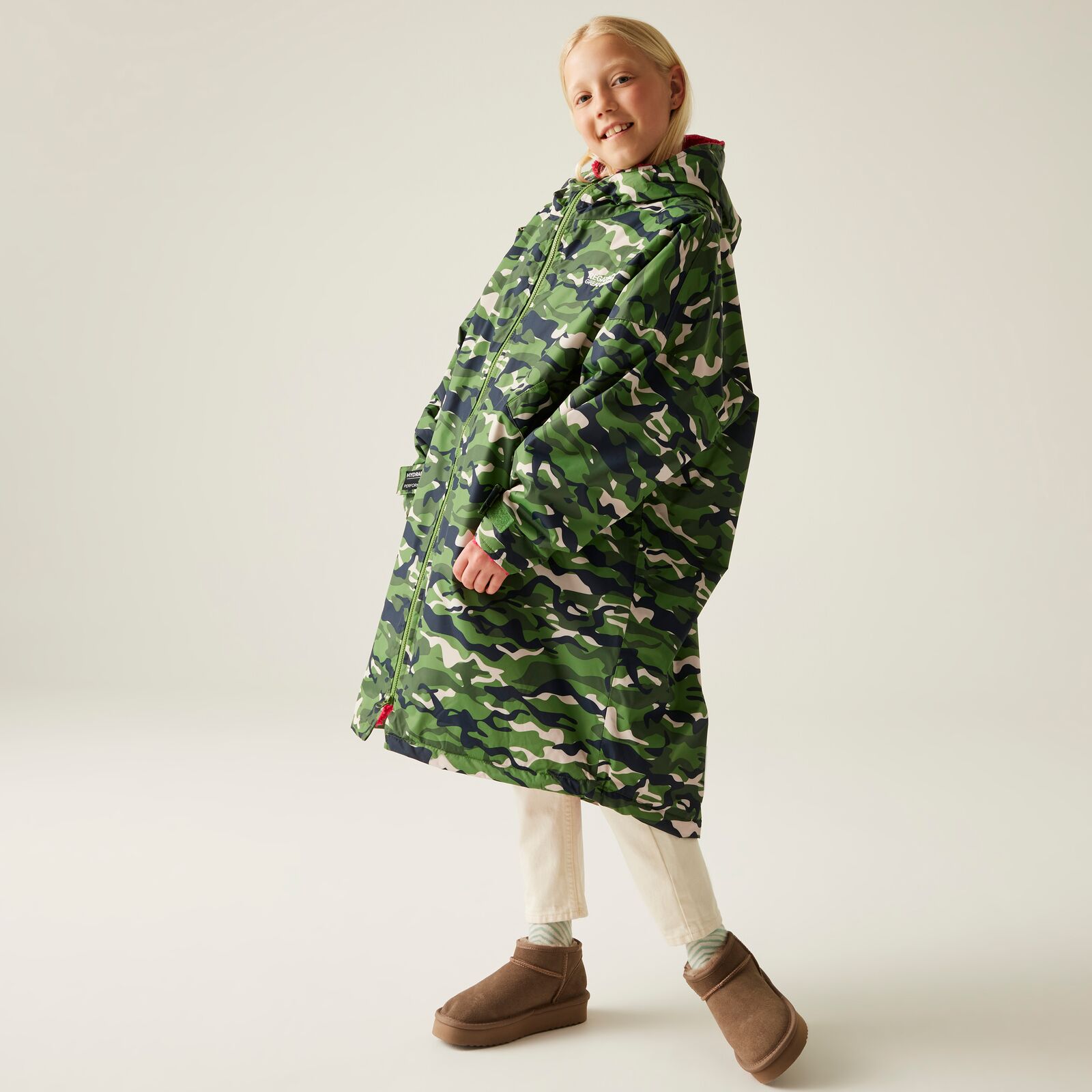 Regatta Kids Spirit Of Adventure Hooded Waterproof Warm Drying Changing Robe - Picture 39 of 121