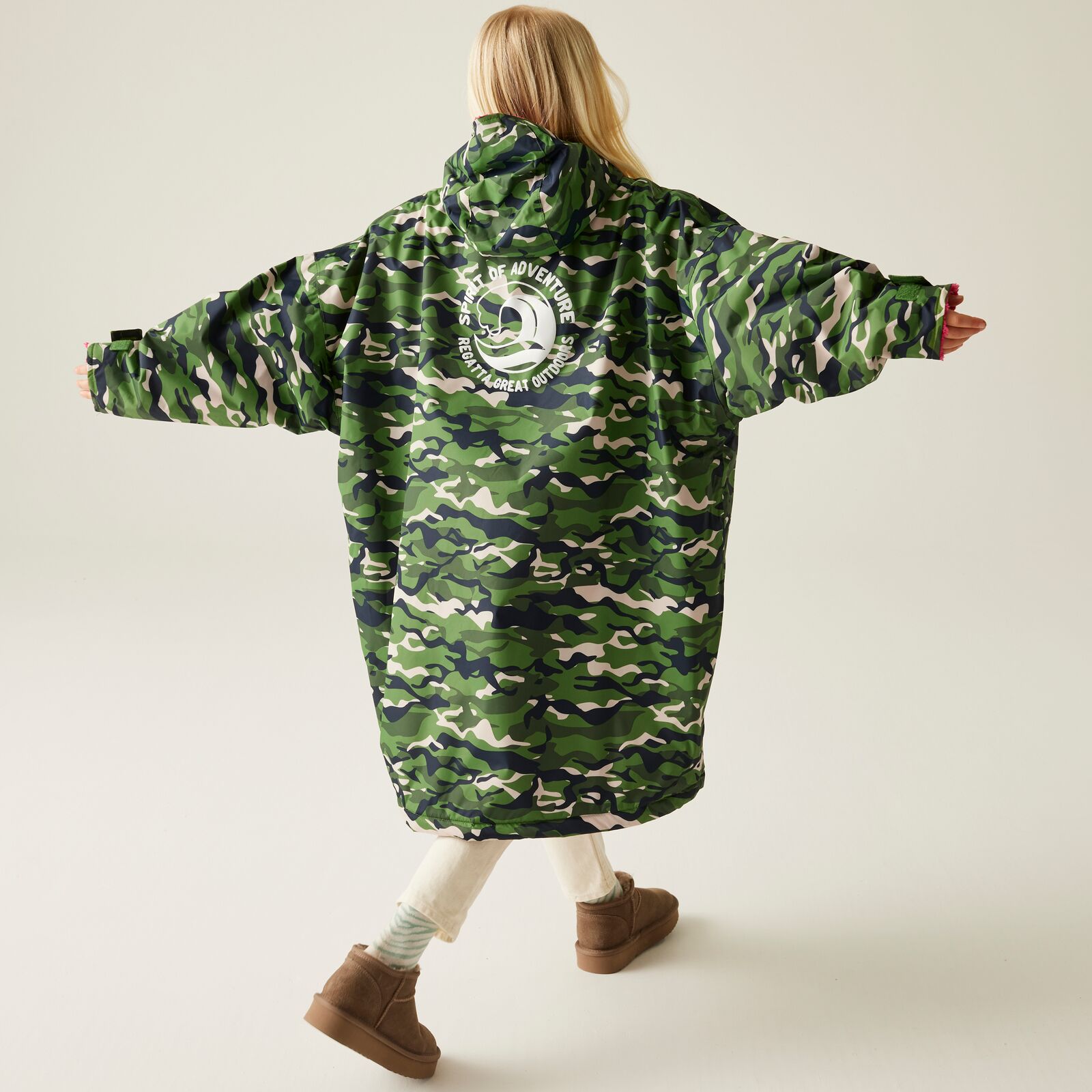 Regatta Kids Spirit Of Adventure Hooded Waterproof Warm Drying Changing Robe - Picture 40 of 121