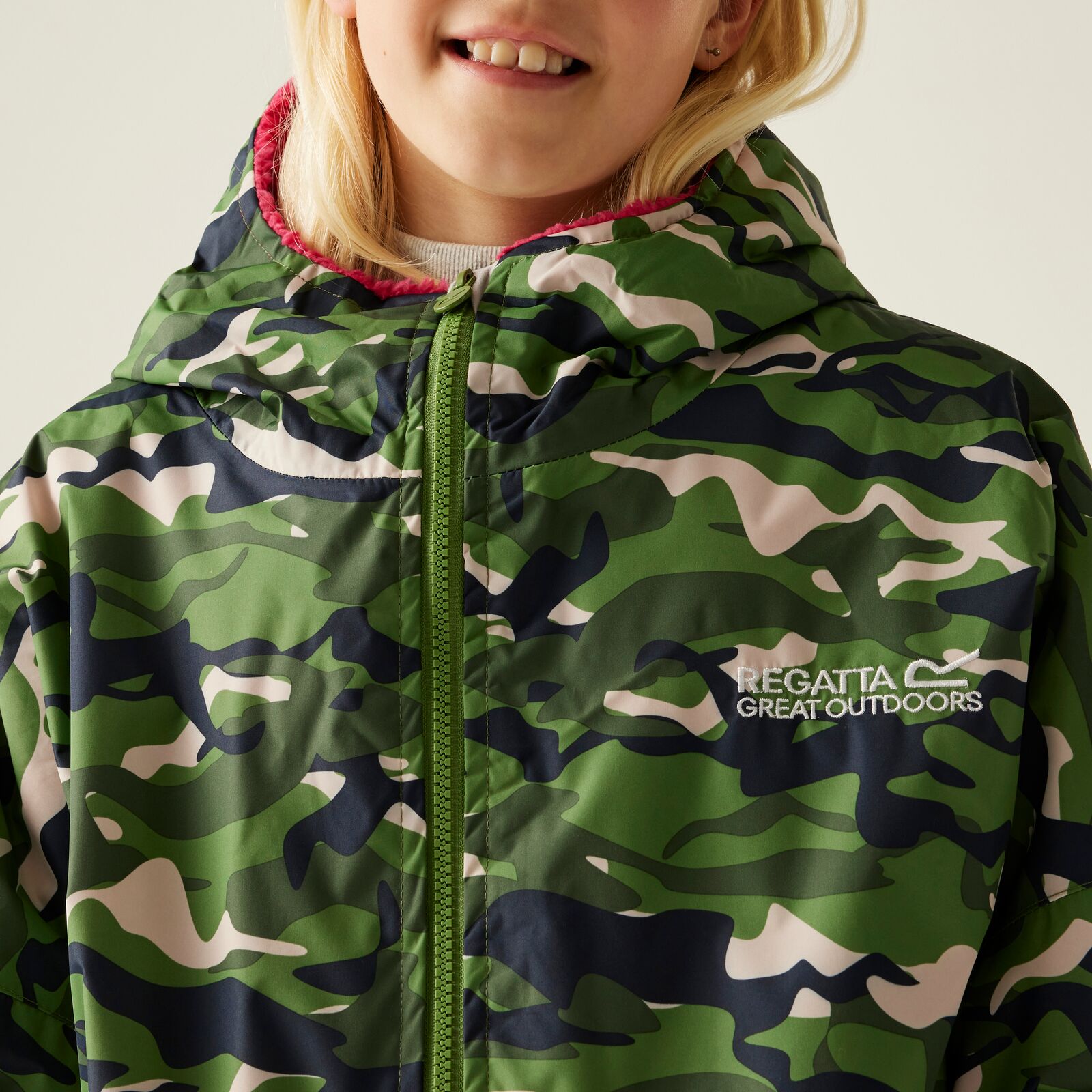 Regatta Kids Spirit Of Adventure Hooded Waterproof Warm Drying Changing Robe - Picture 41 of 121