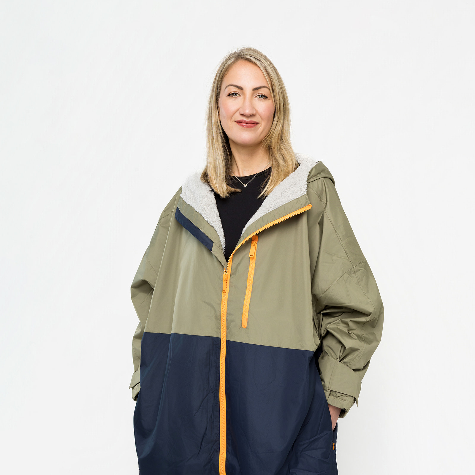 Bench Robe Bench Rira Waterproof Changing Robe | eBay UK