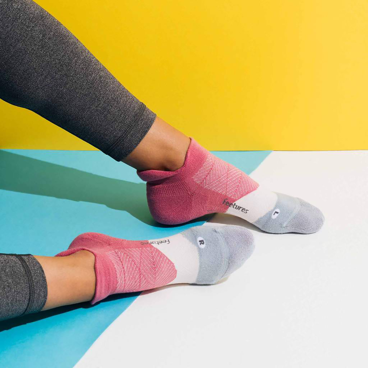 feetures max cushion socks