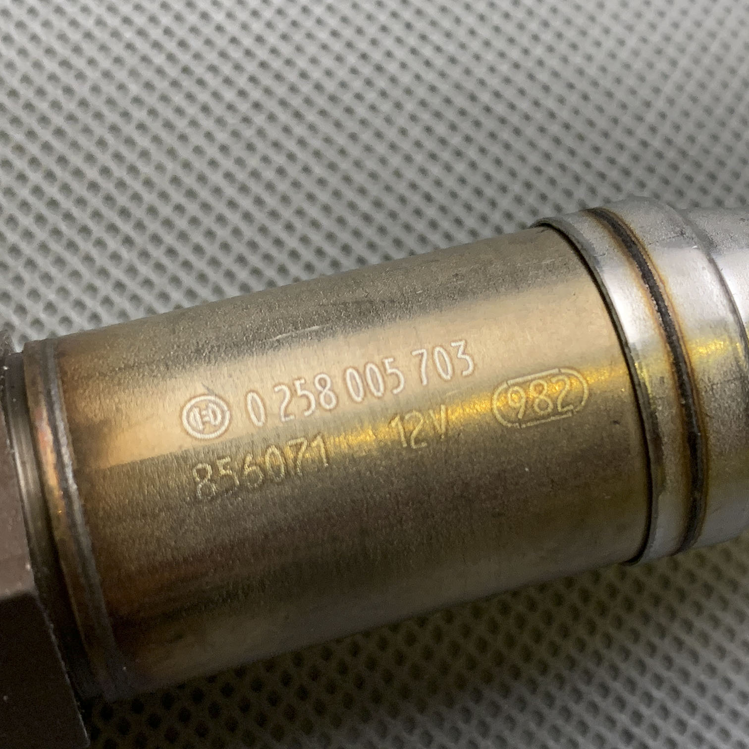 0258005703 OE GENUINE Oxygen Sensor Fits Acura Oldsmobile