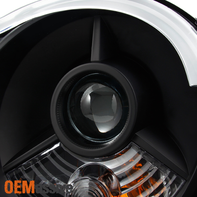 thumbnail image 2 of OEMASSIVE Black Halogen Projector Headlights – For 2008-2010 Jeep Grand Cherokee, L+R, DOT/SAE 2 of 5
