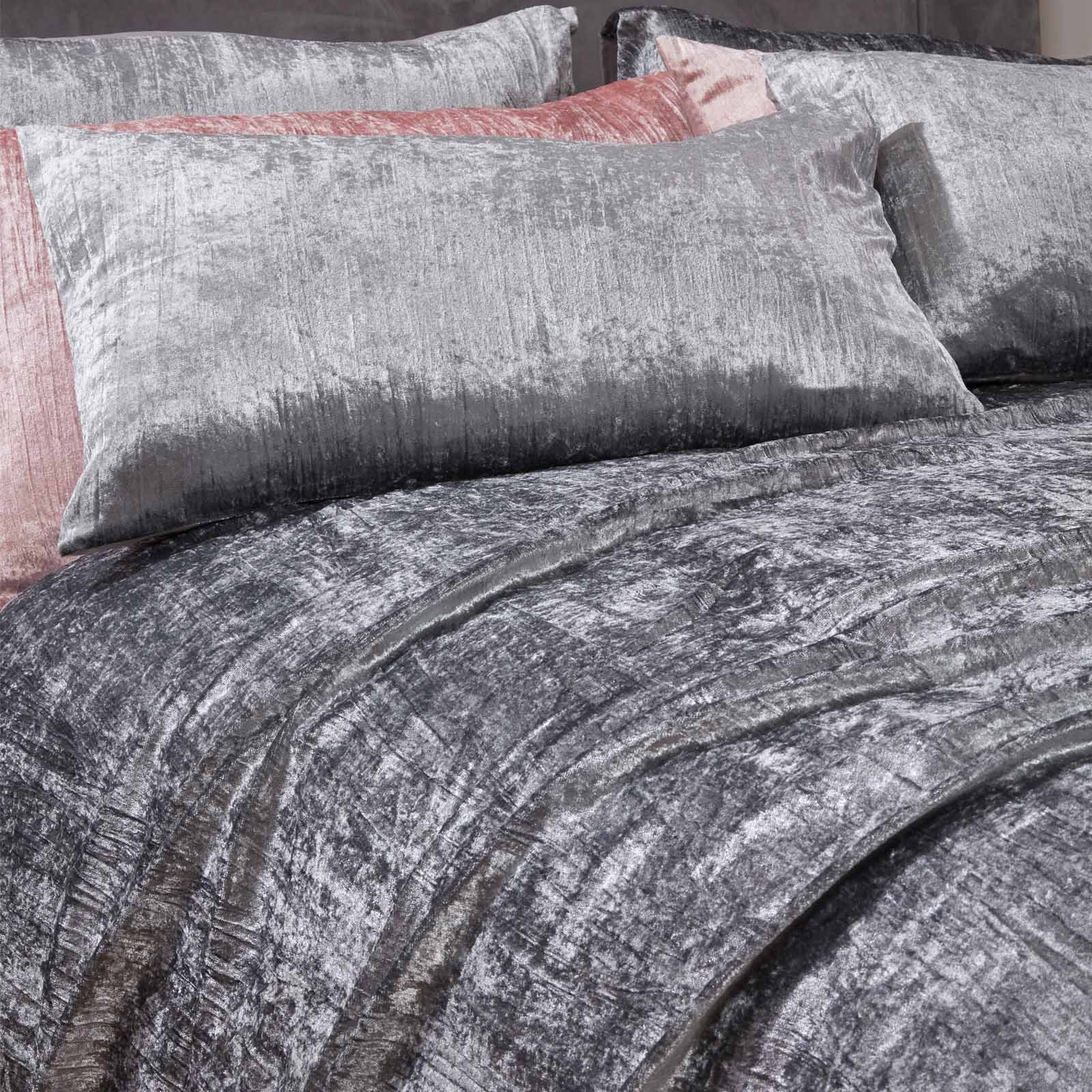 Sienna Crinkle Crushed Velvet Duvet Cover with Pillowcase Valencia