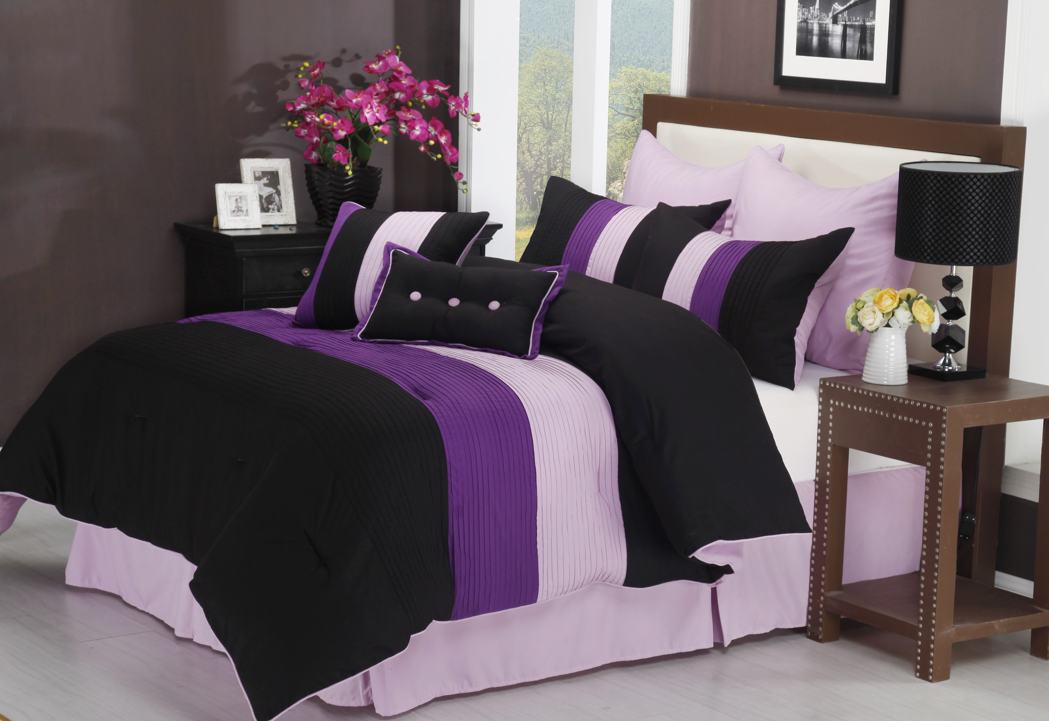 Florence 8 Piece forter Set With Matching Shams and Bed Skirt 4