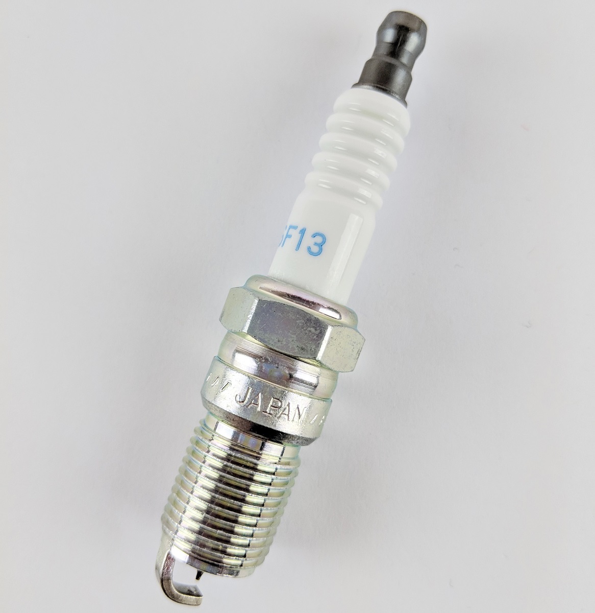 New Genuine Mazda 3 6 MPV Tribute Spark Plug BK GG GY LW EP L34118110