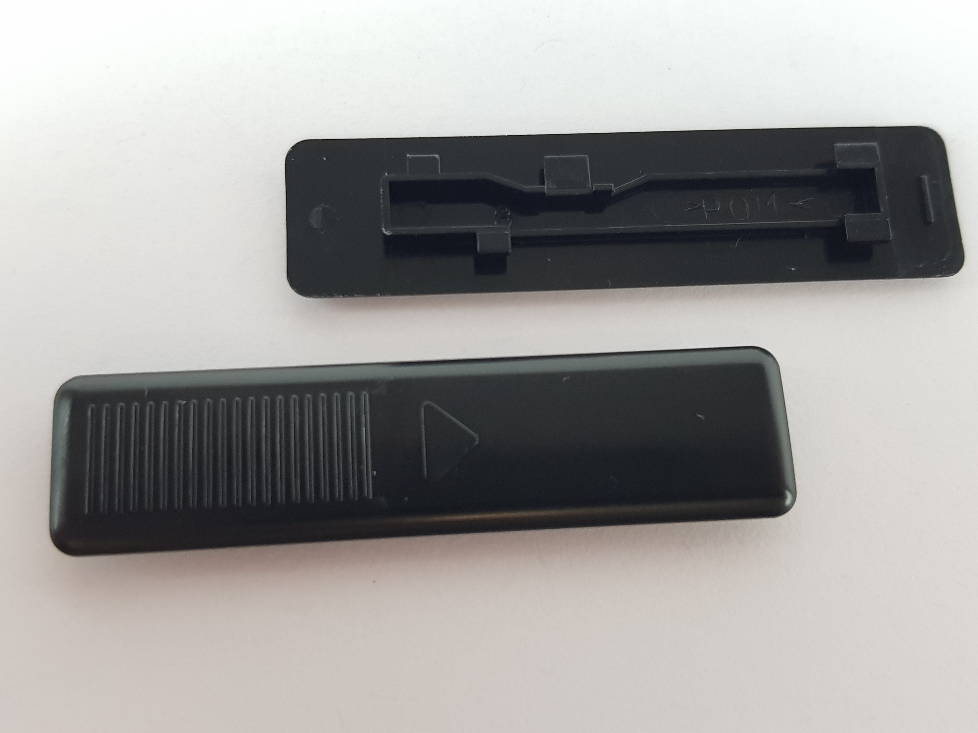 4 PCS Replacement Roof Rail Rack Moulding Clip Cover For Mazda 2 3 6 CX7 CX5 CX9