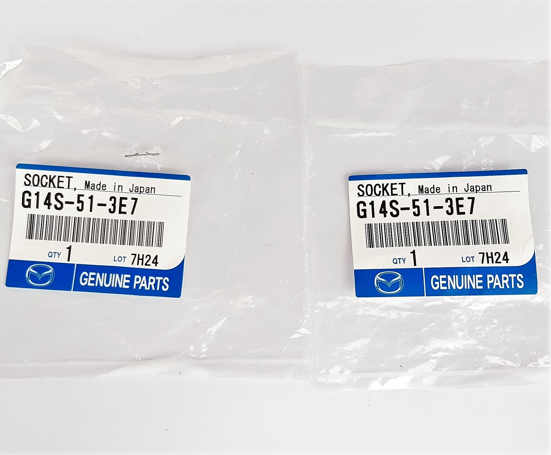 2x New Genuine Mazda 2 3 CX-5 Tail Rear Brake Light Lamp Bulb Socket ...
