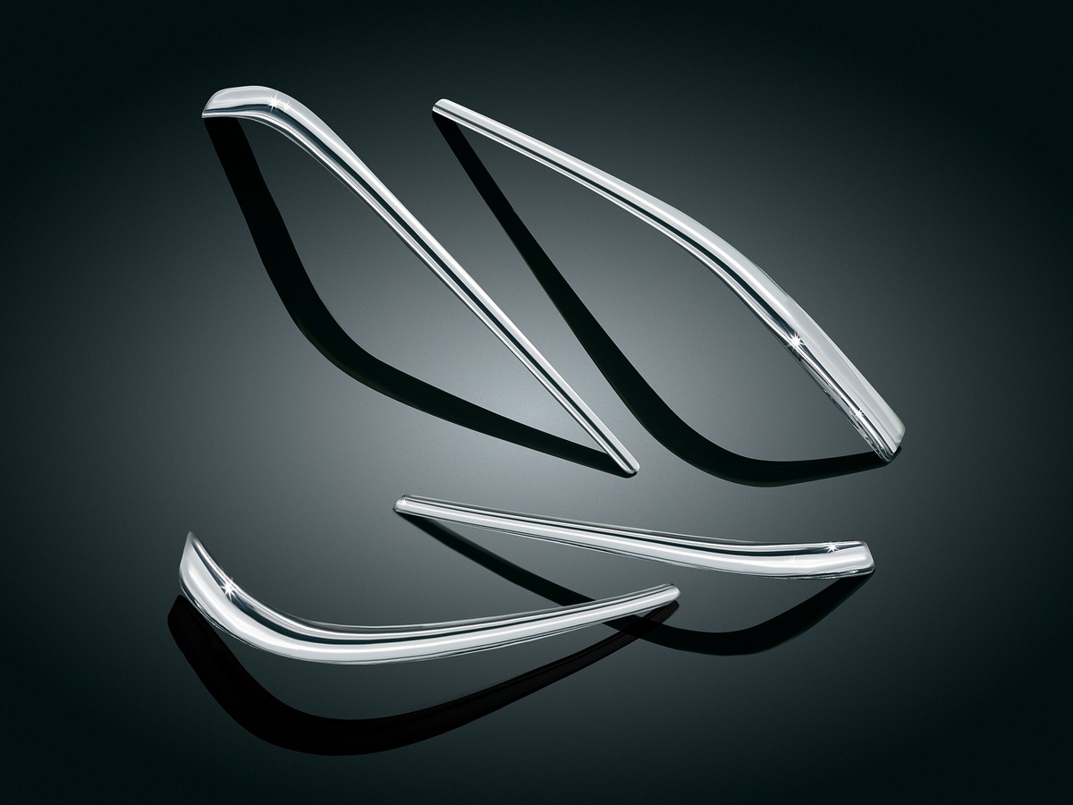 Kuryakyn Goldwing GL1800 Saddlebag Light Trim