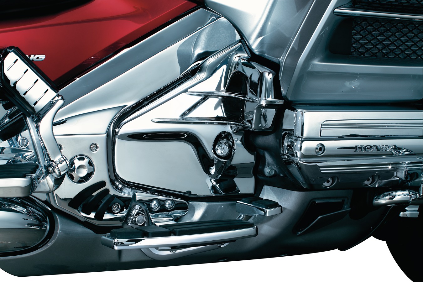 Kuryakyn Louvered Chrome Transmission Cover