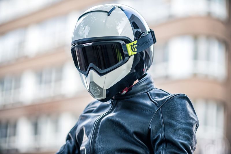 Genuine Husqvarna Pilen Helmet