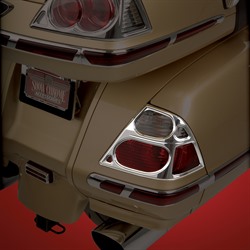 Big Bike Parts Saddlebag Lens Chrome Accent Grill