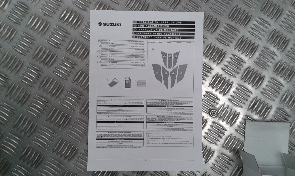 Suzuki V-STROM DL1000 L4 2014 Front Sticker Kit
