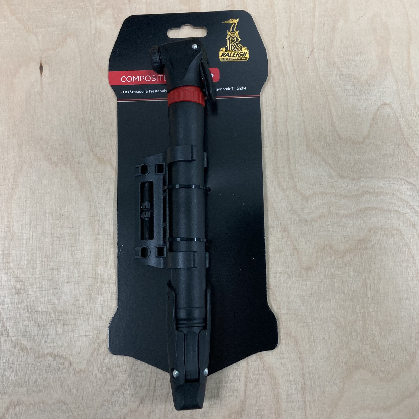 Mini bomba de bicicleta Schrader Presta con cabezal giratorio Raleigh con montaje en cuadro - Imagen 11 de 11