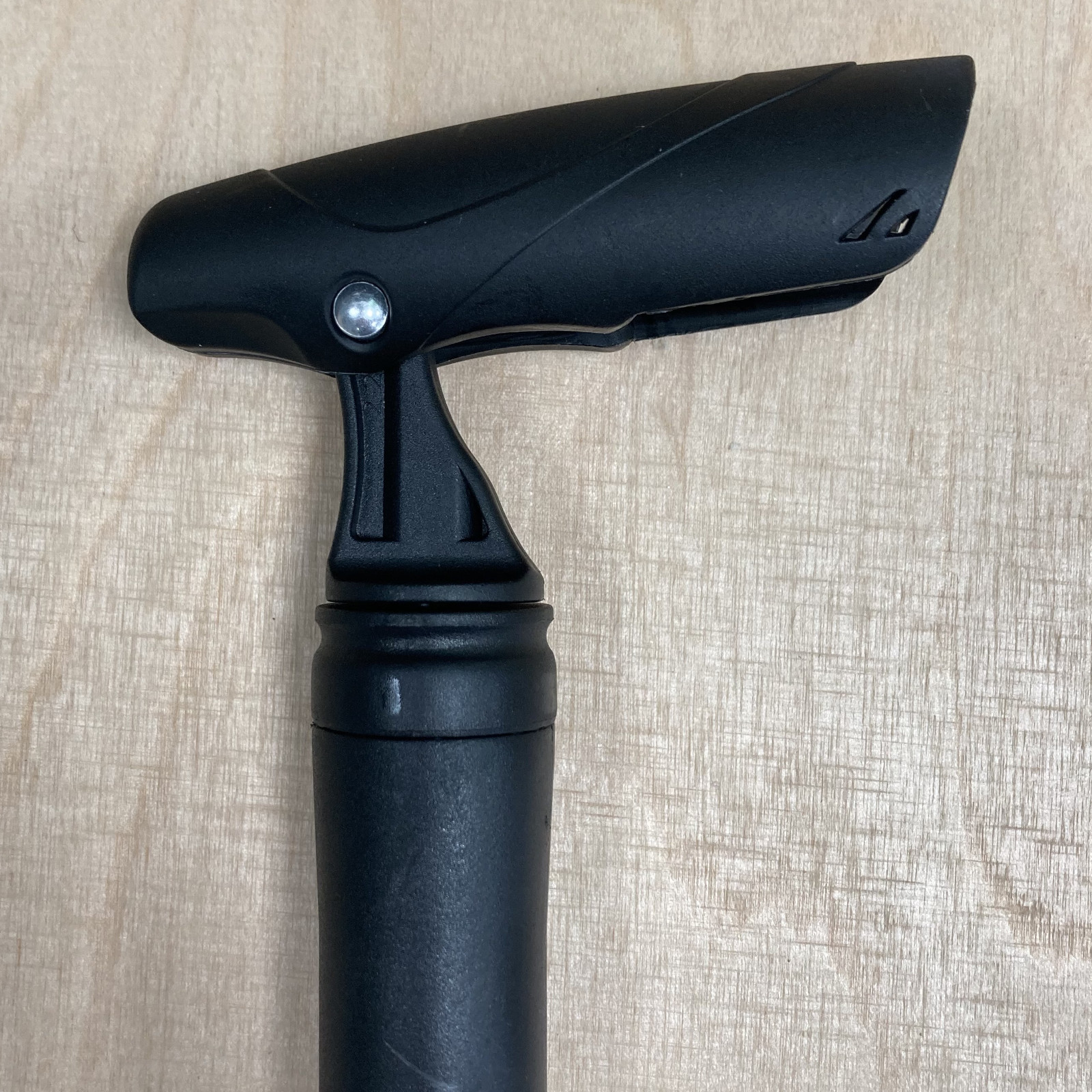 Mini bomba de bicicleta Schrader Presta con cabezal giratorio Raleigh con montaje en cuadro - Imagen 9 de 11