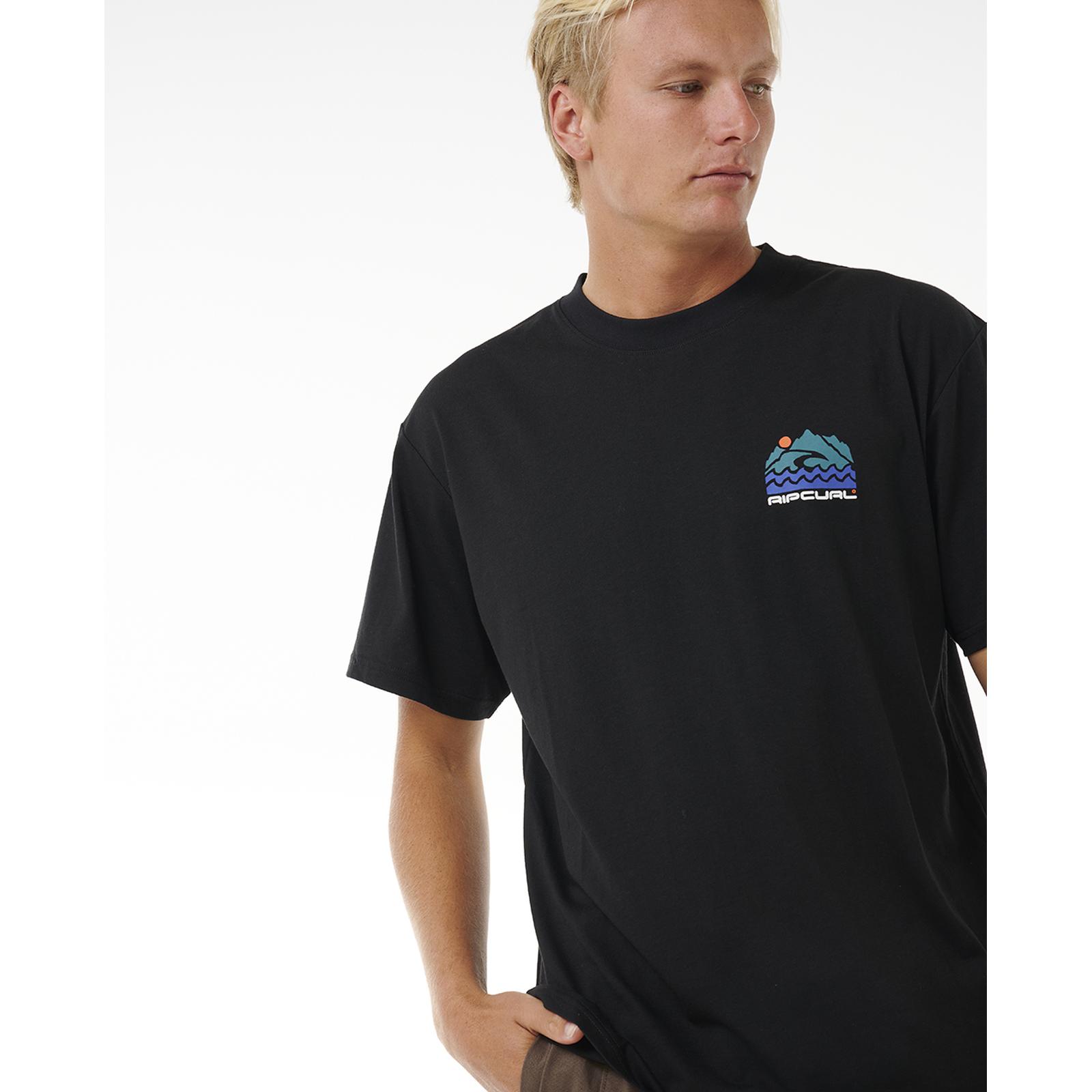 Rip Curl Mens Vaporcool Search Trek Short Sleeve Graphic T-Shirt