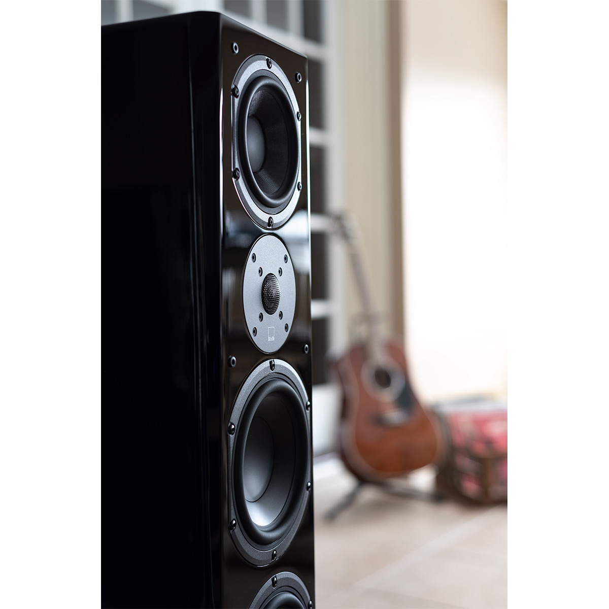 SVS Prime Pinnacle Floorstanding Speakers - Pair - Picture 24 of 27
