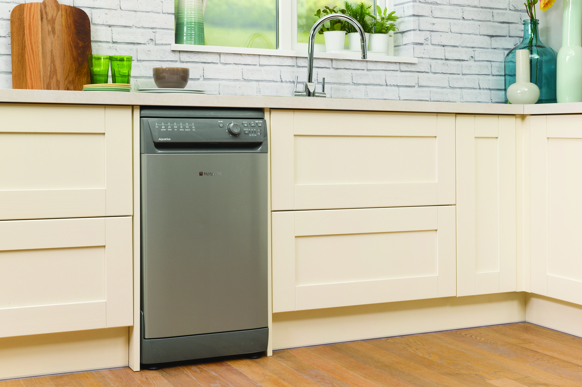 Hotpoint SIAL11010G Dishwasher Graphite 5016108868713 eBay