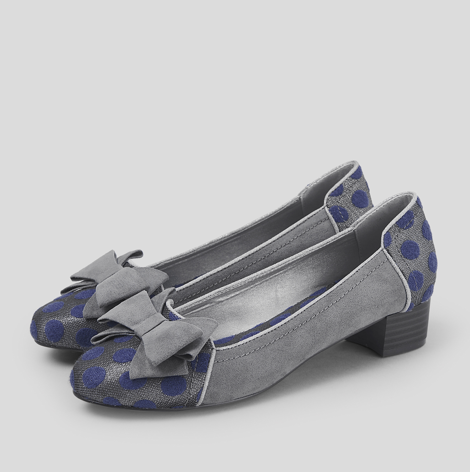 Ruby SHOO Aurora Aurora SHOO Tacón Bajo Glam Bombas Zapatos Sin taco con arco Reino Unido 2 - 9 EU 35-42 490312 Ruby SHOO Aurora Aurora SHOO Tacón Bajo Glam Bombas Zapatos Sin taco con arco Reino Unido 2 - 9 EU 35-42 490312