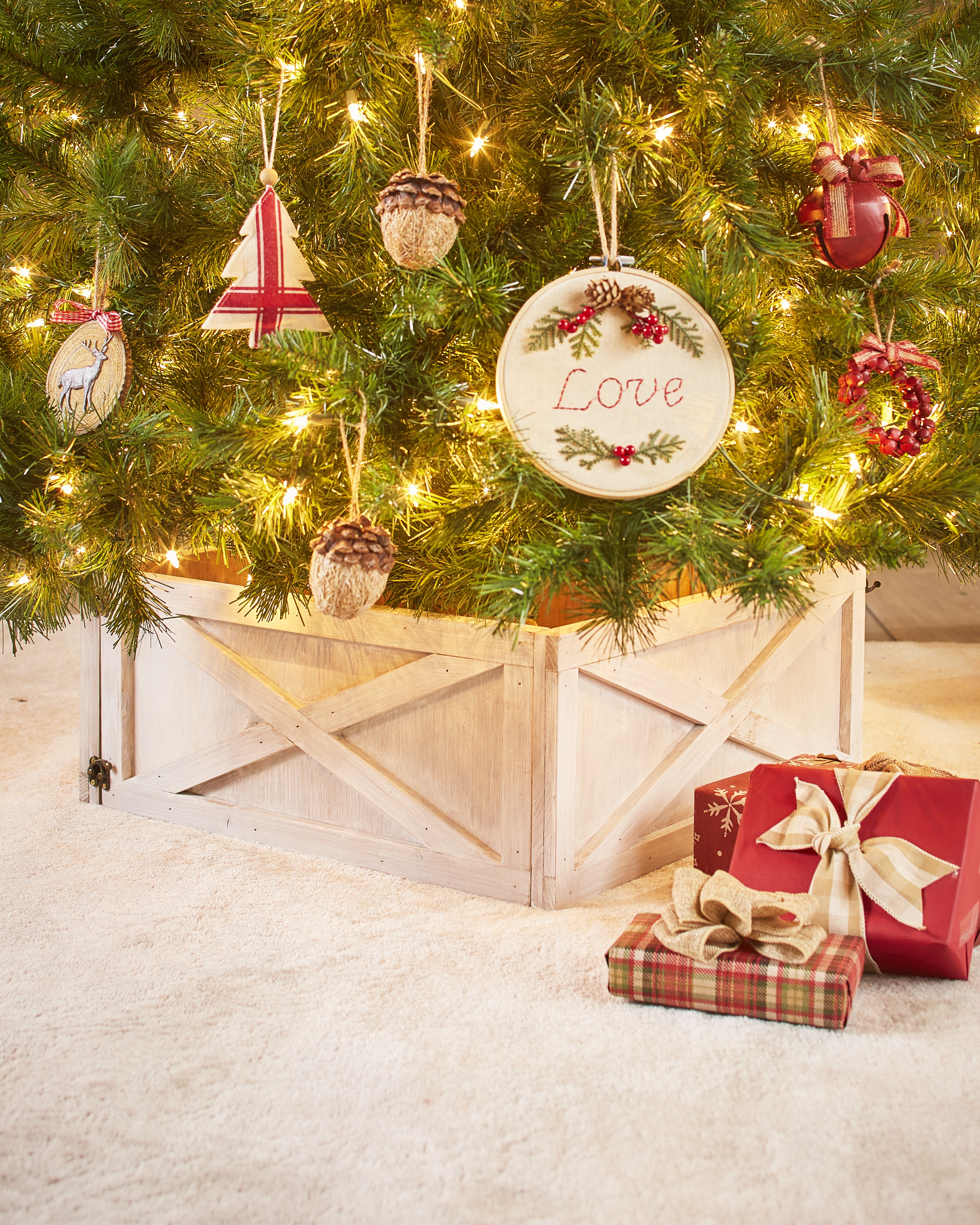 Rubbermaid christmas tree & lawn ornament storage bag fits trees up to 7.5' tall Barnwood Christmas Tree Box with Distressed Finish for Hiding Tree Stand | eBay