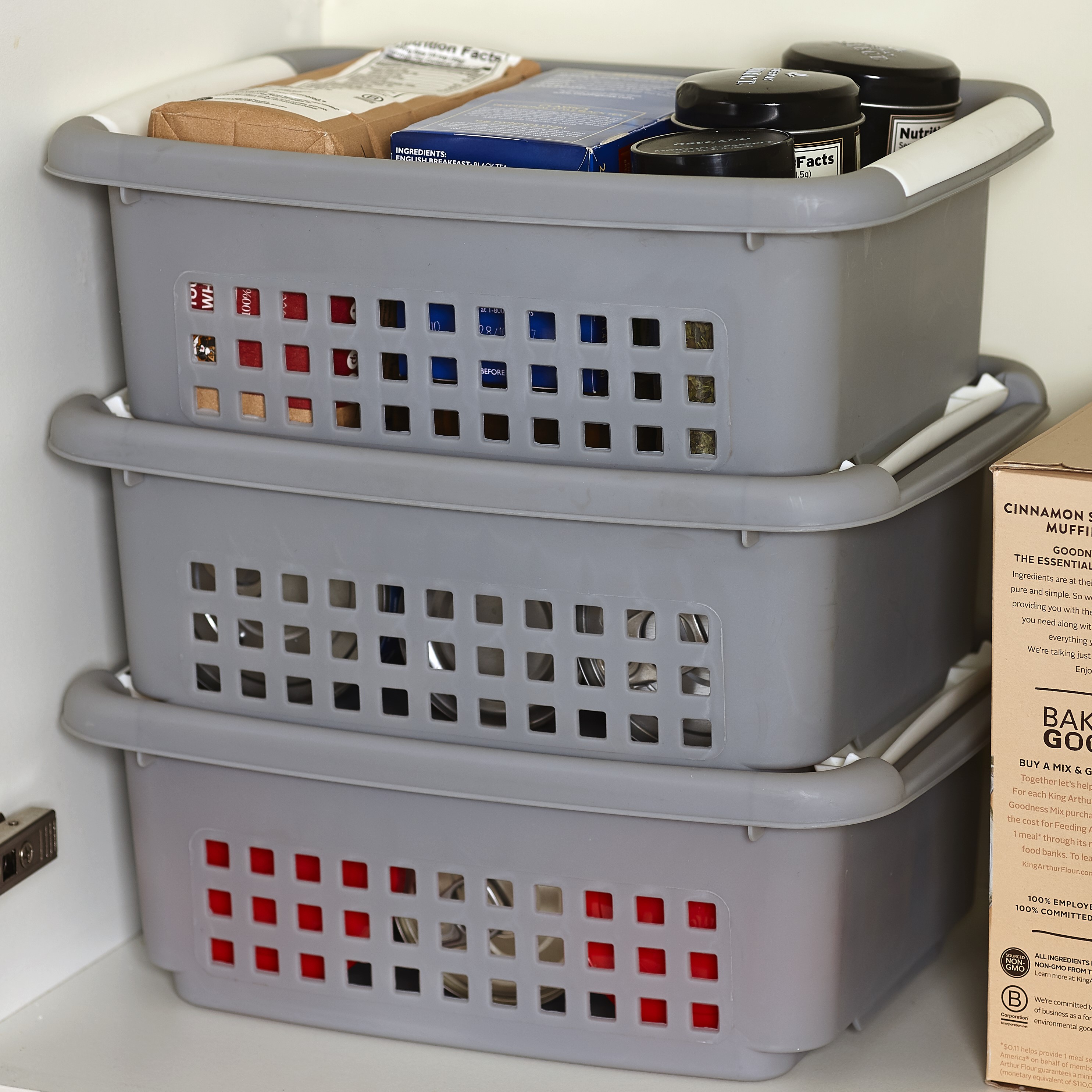 Купить Stackable Plastic Storage Baskets with Carry Handles на