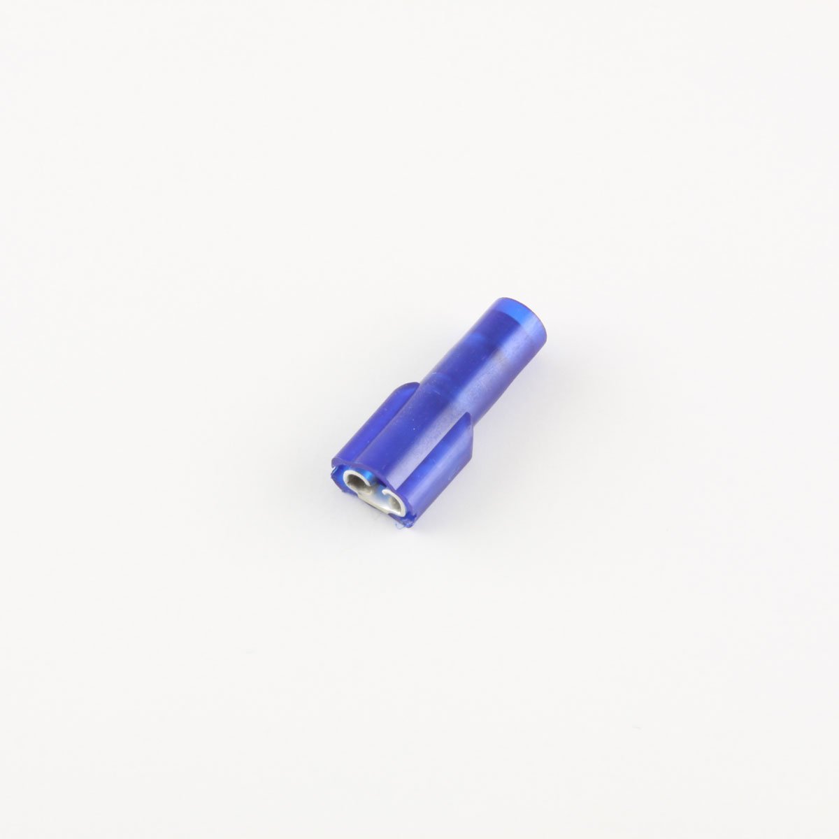 0.250 Female Fully Insulated Nylon Flag Quick-Disconnects 12-10 Ga Pack of 50