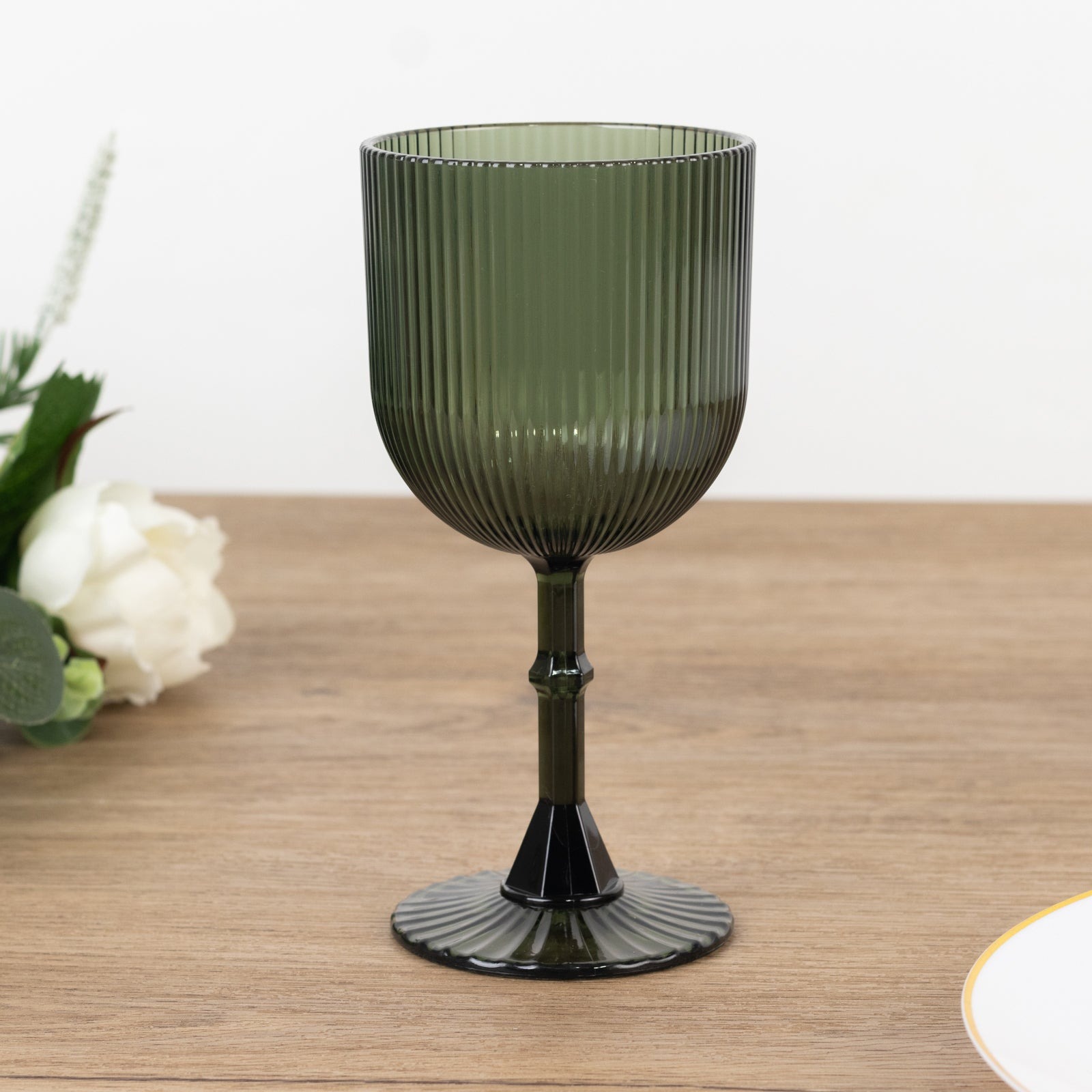 12 Plastic Wine Glasses Vintage Ribbed Pattern Party Event Decorations