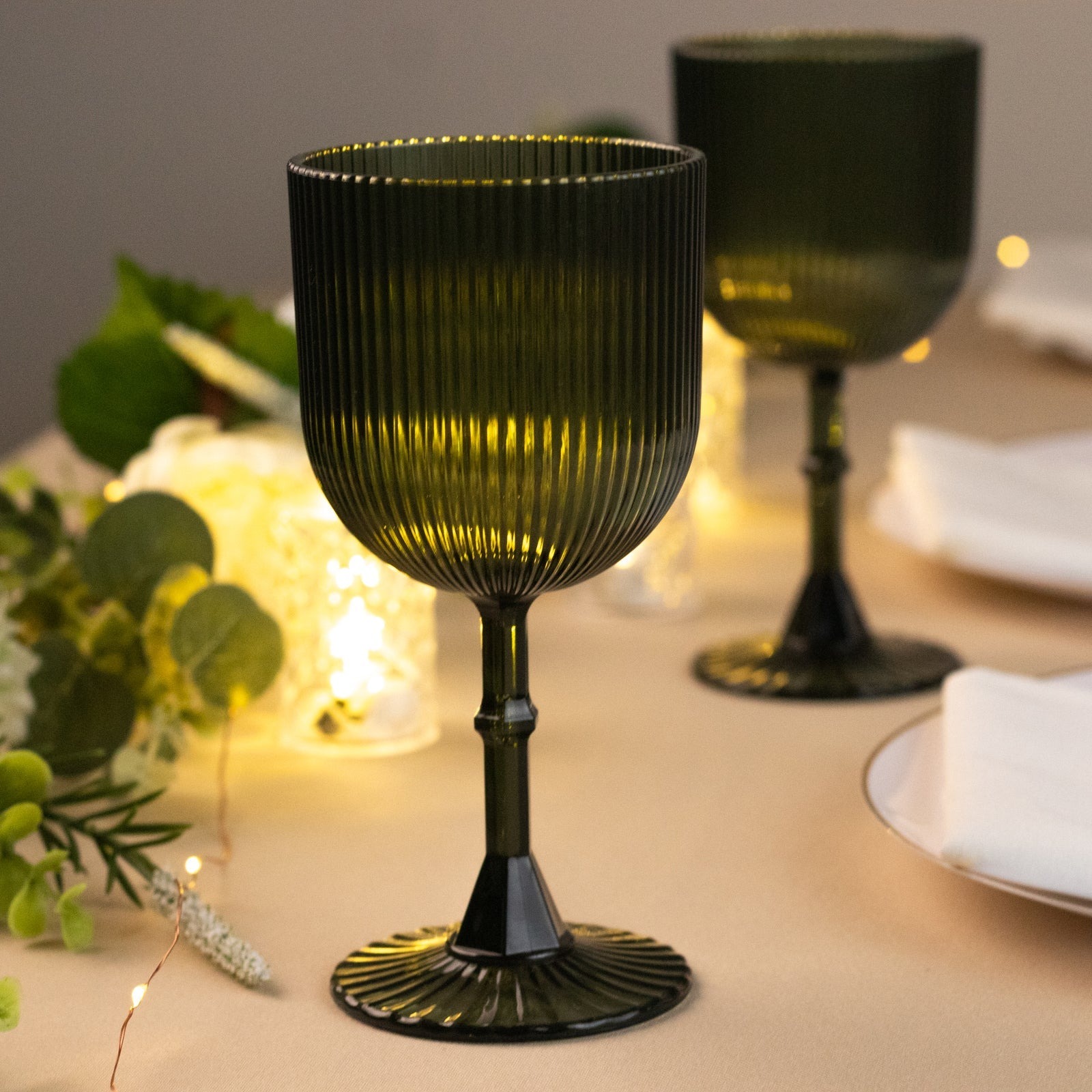 12 Plastic Wine Glasses Vintage Ribbed Pattern Party Event Decorations
