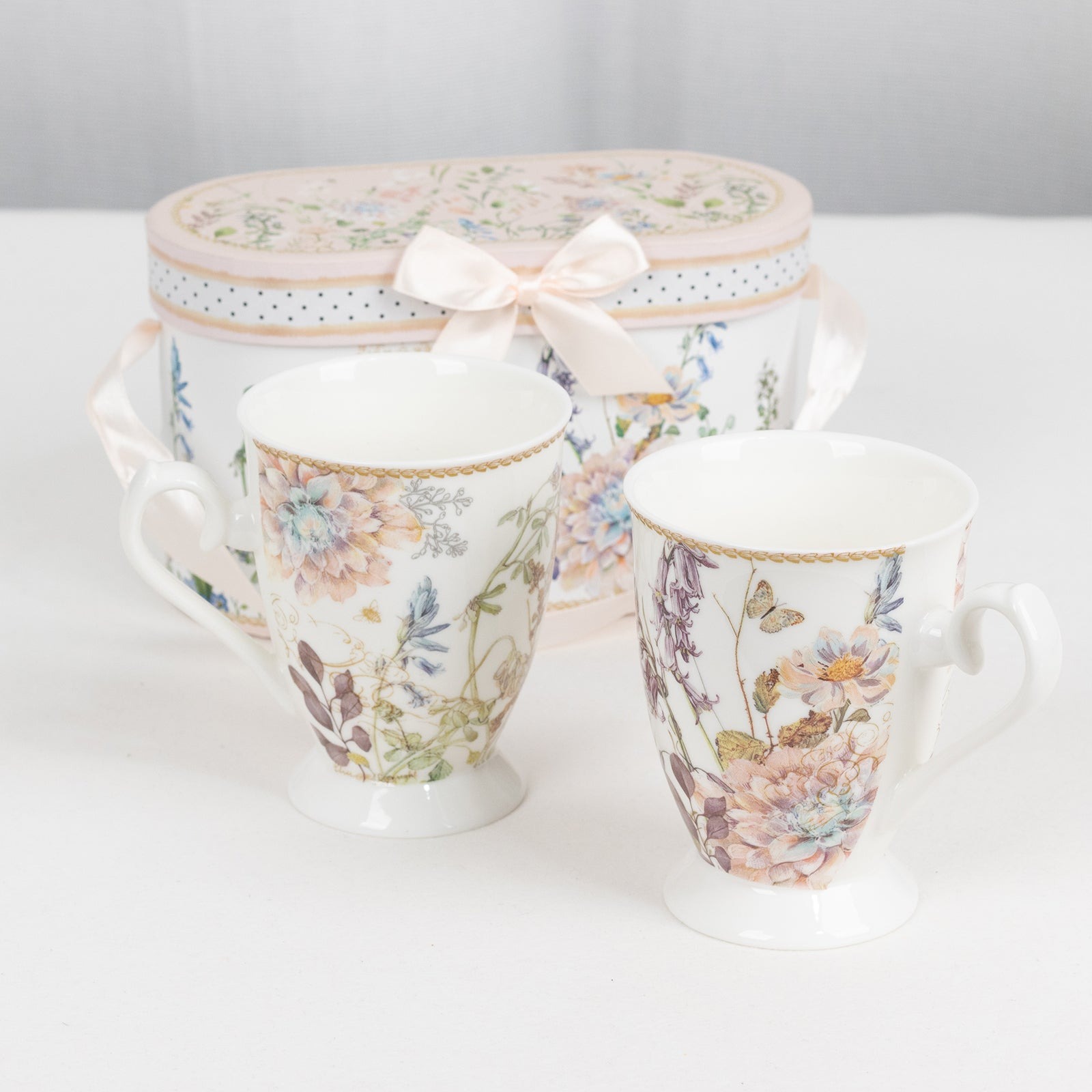 2 Porcelain Coffee Cups with Gift Box and Ribbon Handle Party Events Decorations