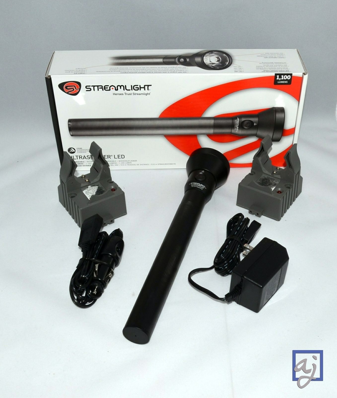 NEW MODEL Streamlight Ultra Stinger LED Flashlight w/ 2 FAST Chargers