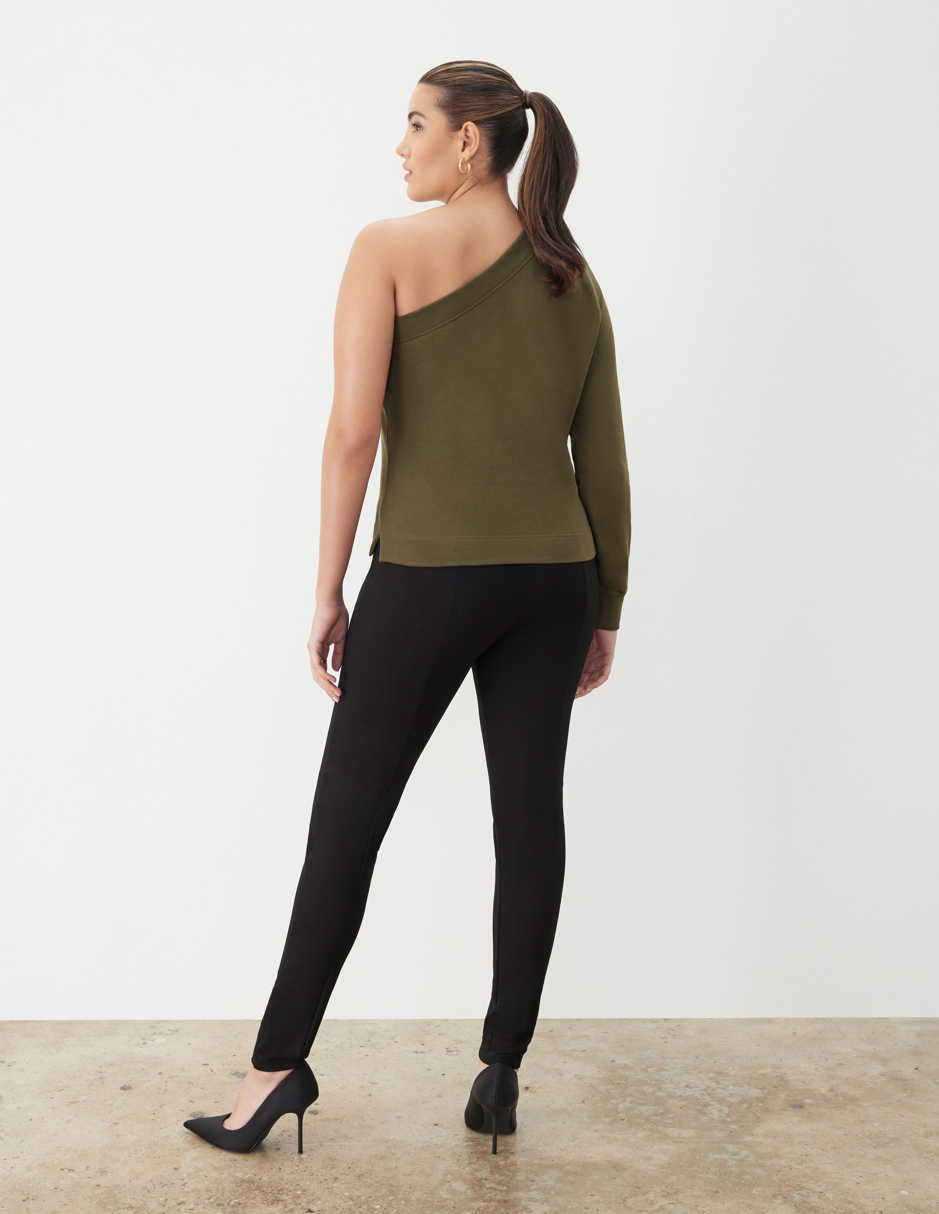 GSTQ One Shoulder French Terry Top - Afbeelding 7 van 13