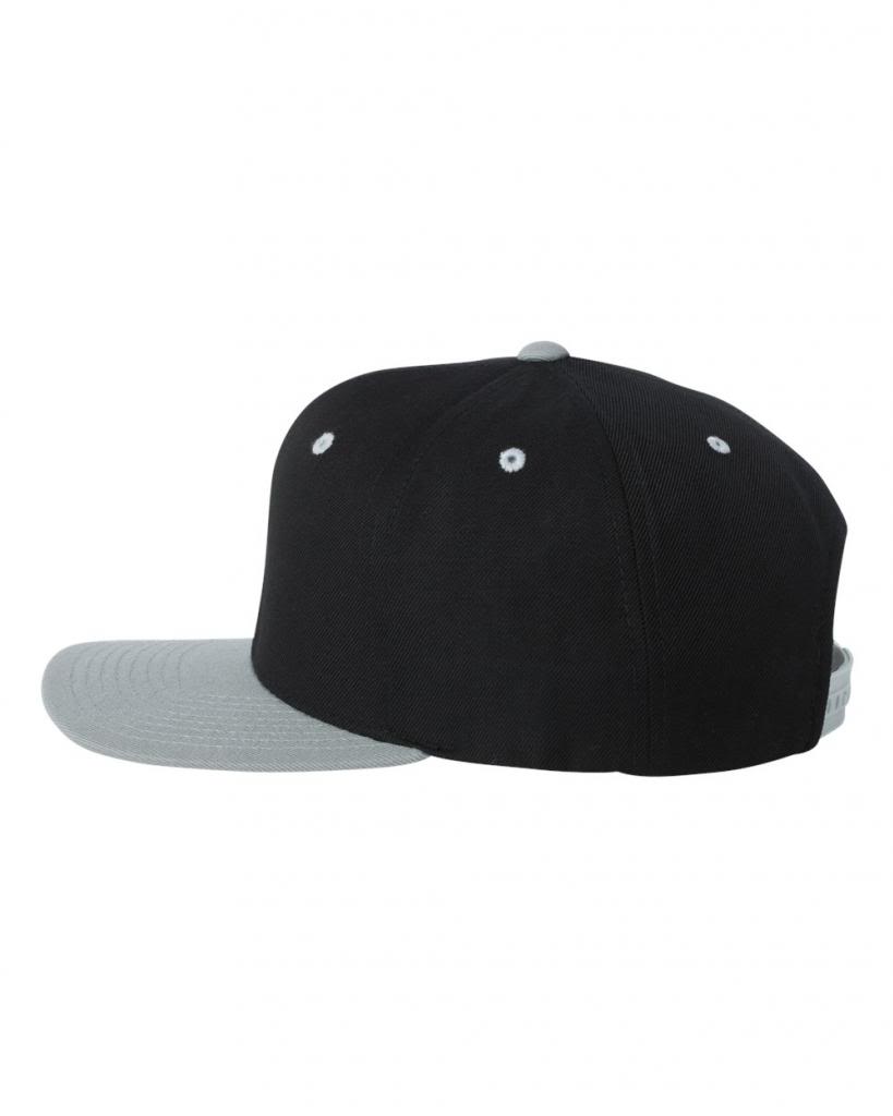Visera plana estructurada panel Yupoong clásica Snapback - Imagen 2 de 6