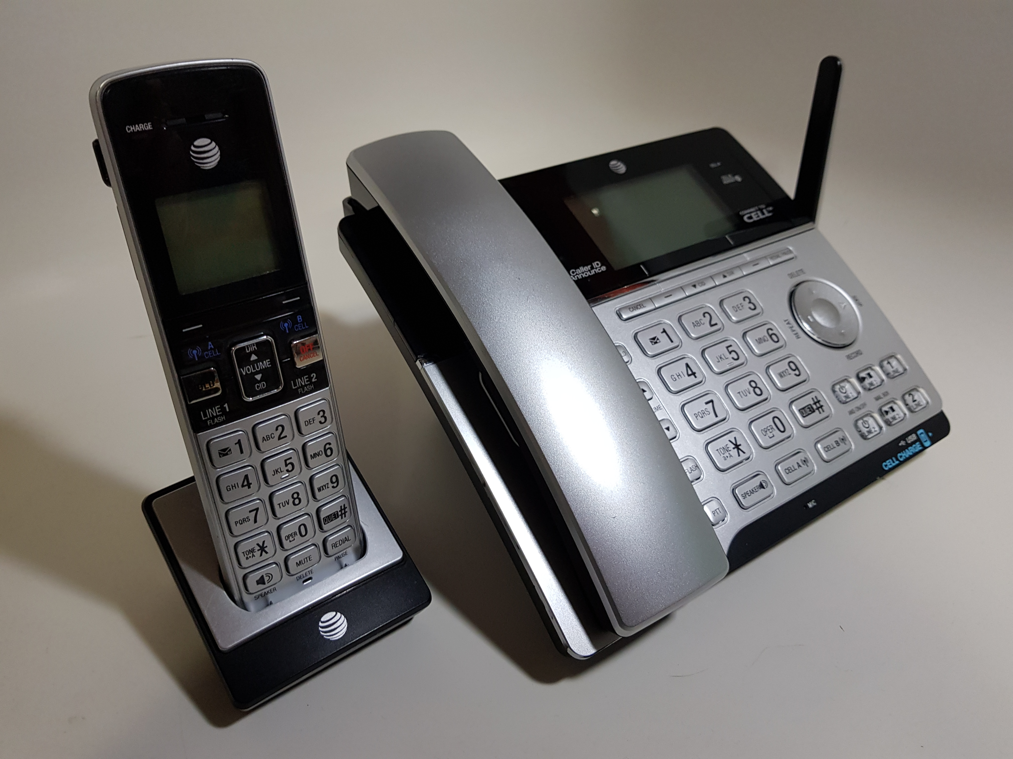 AT&T TL86103 DECT 6.0 Connect to Cell 2 Line Answering System with