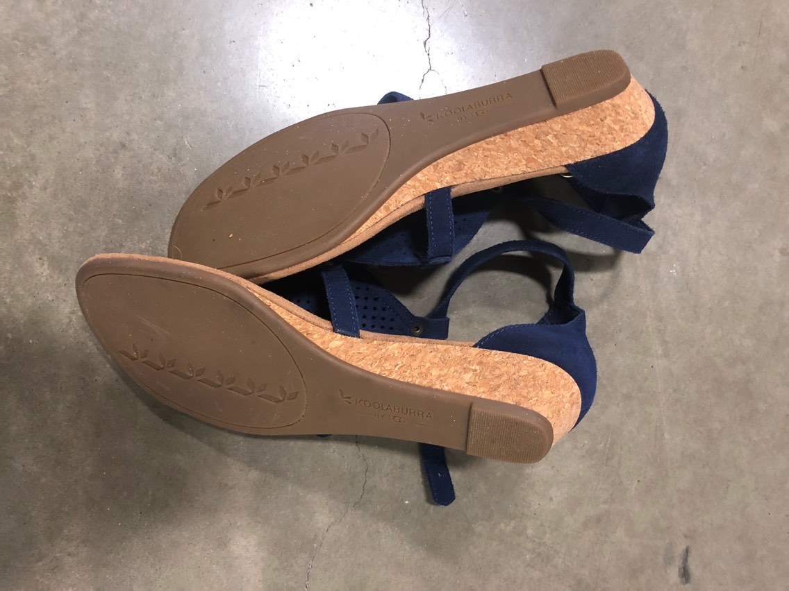 insignia blue koolaburra