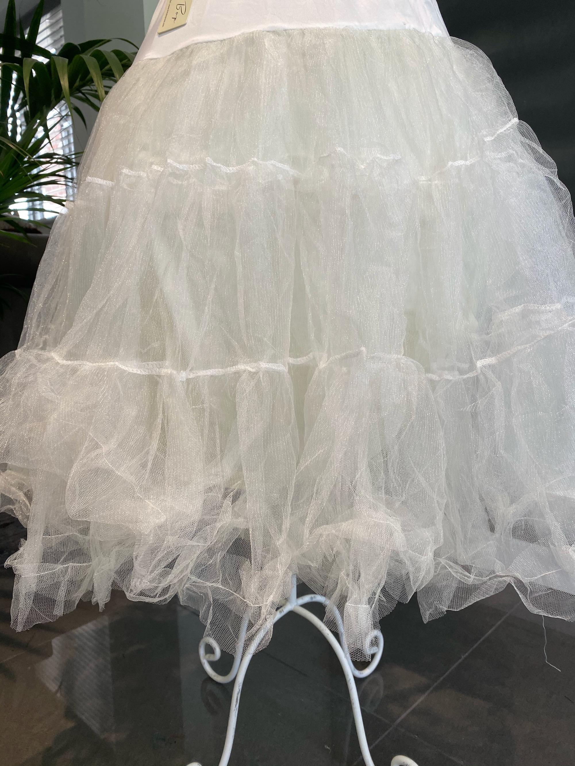 Lindy Bop 26" Petticoat Black, Cream, White - Picture 12 of 16