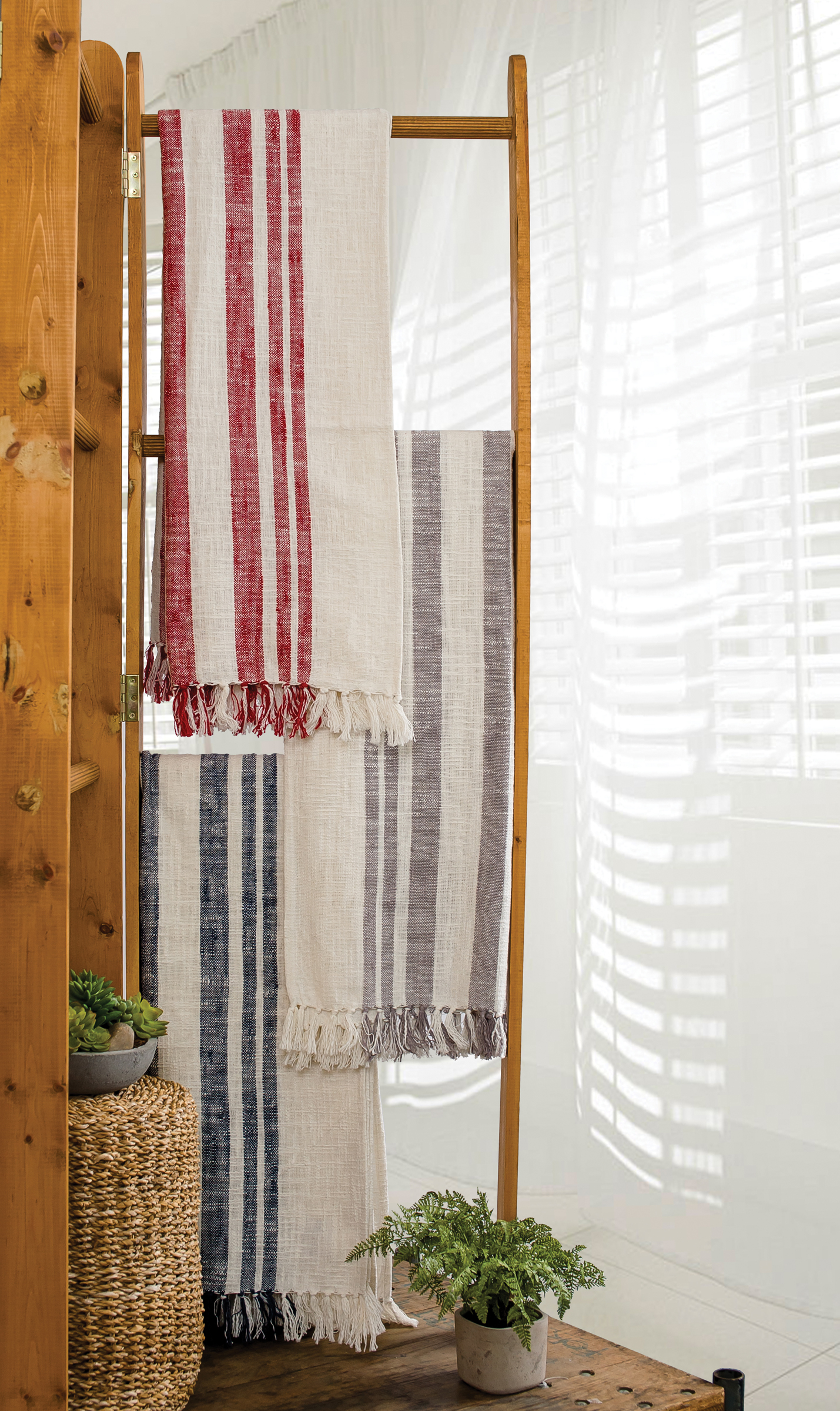 Tiro tejido Morgan borlas 50" x 60" - Imagen 9 de 13