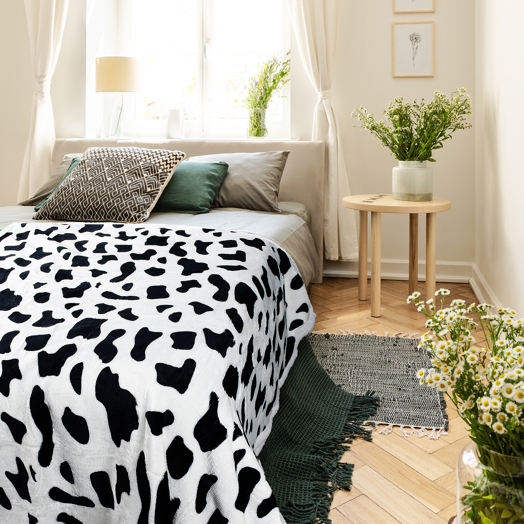 Dalmatian Sherpa Flannel Fleece Blanket Soft Warm Throw Sofa Couch Bed 60x80 in - Picture 3 of 4