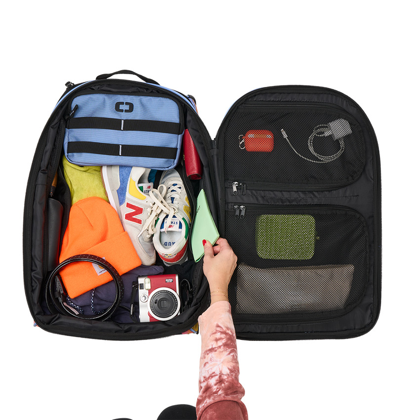 OGIO Carry-On Adjustable Travel Bag with Retractable Handle and Pockets - Picture 18 of 113