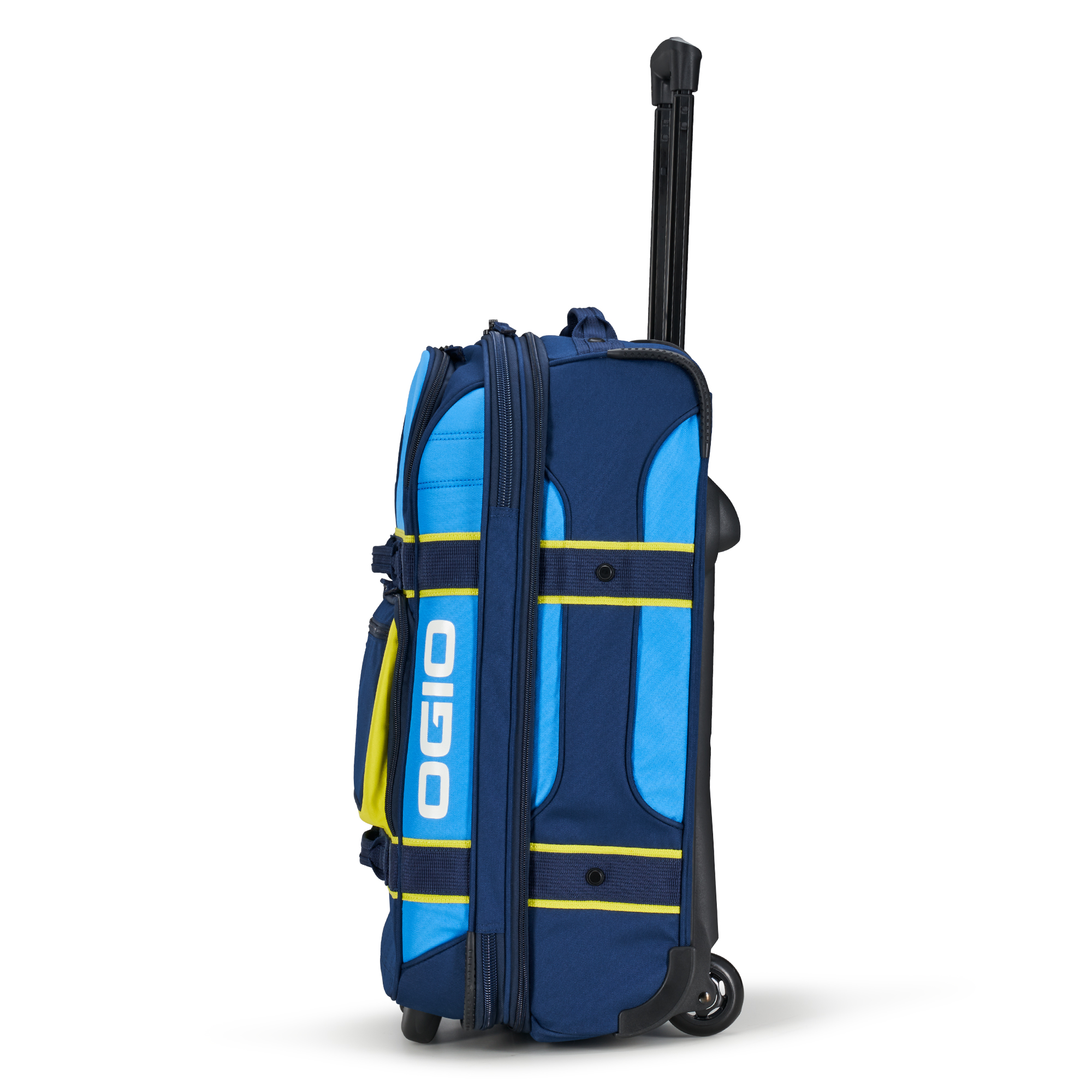 OGIO Carry-On Adjustable Travel Bag with Retractable Handle and Pockets - Picture 80 of 113