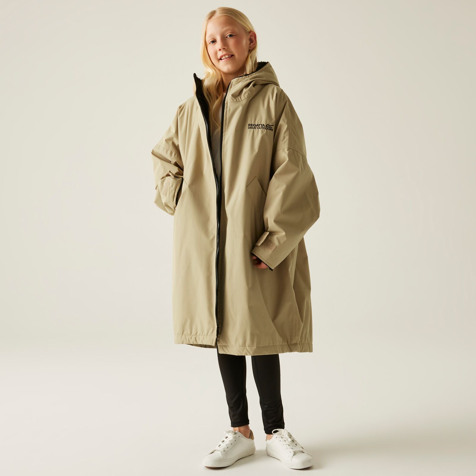Regatta Kids Spirit Of Adventure Hooded Waterproof Warm Drying Changing Robe - Picture 77 of 150