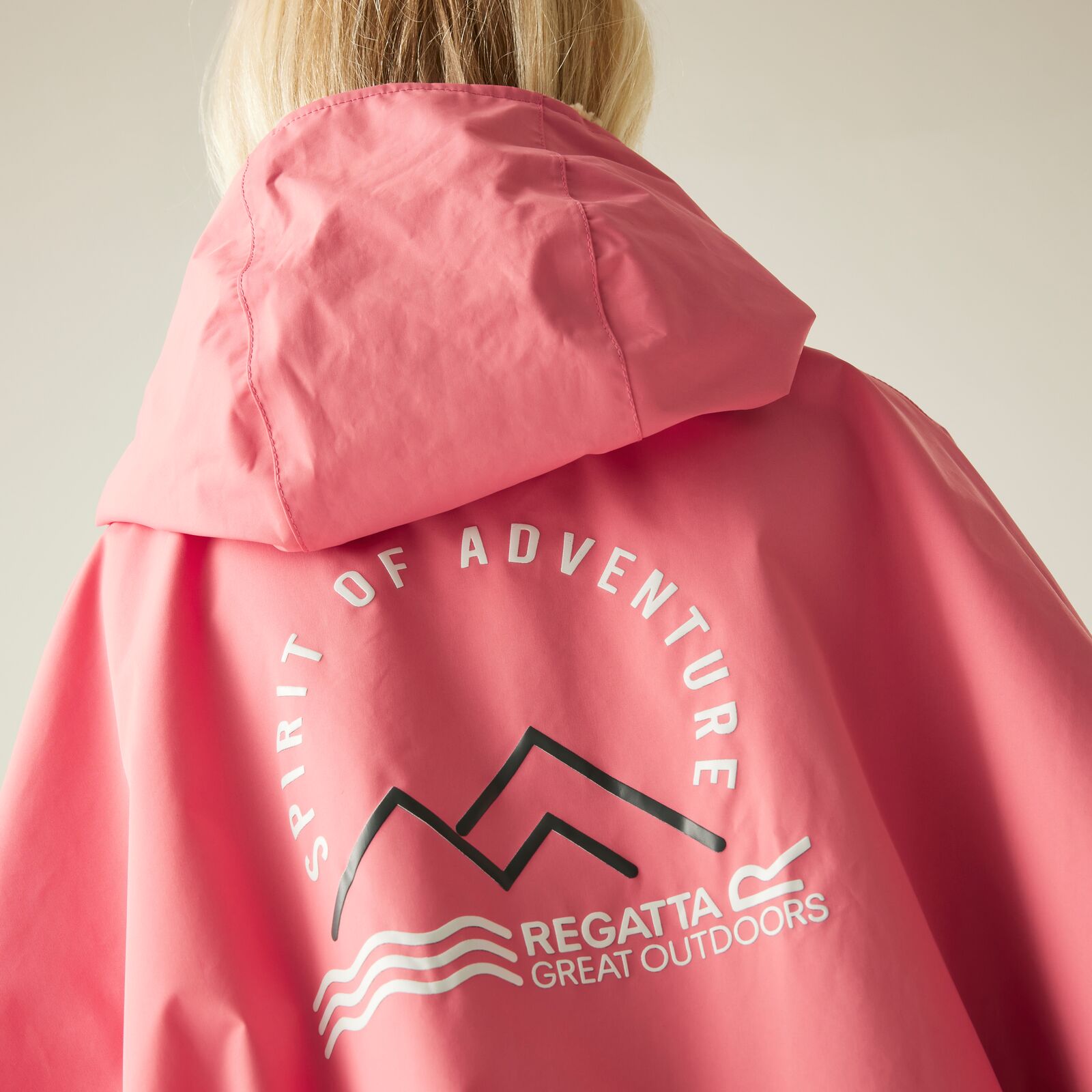 Regatta Kids Spirit Of Adventure Hooded Waterproof Warm Drying Changing Robe - Picture 116 of 150