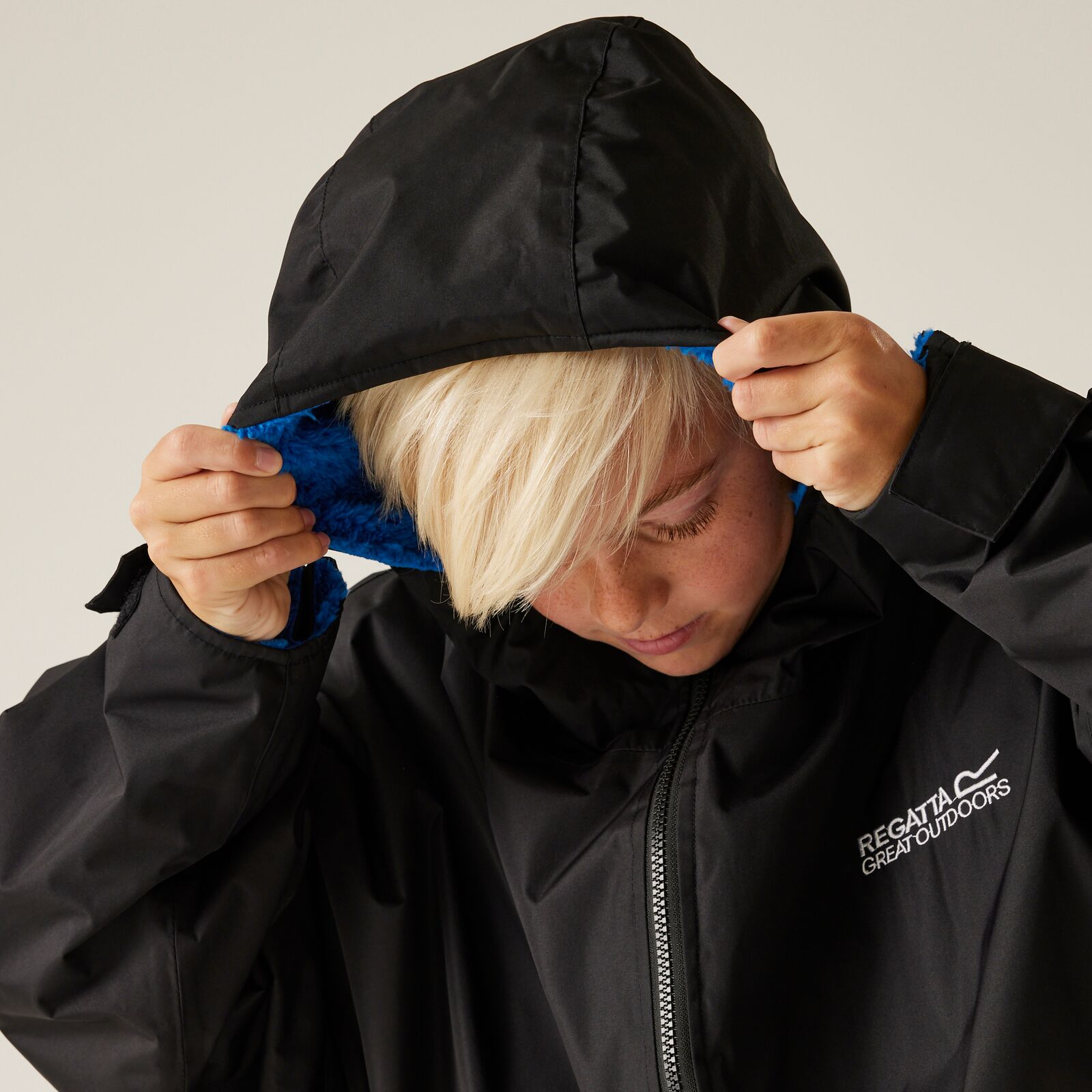 Regatta Kids Spirit Of Adventure Hooded Waterproof Warm Drying Changing Robe - Picture 11 of 150