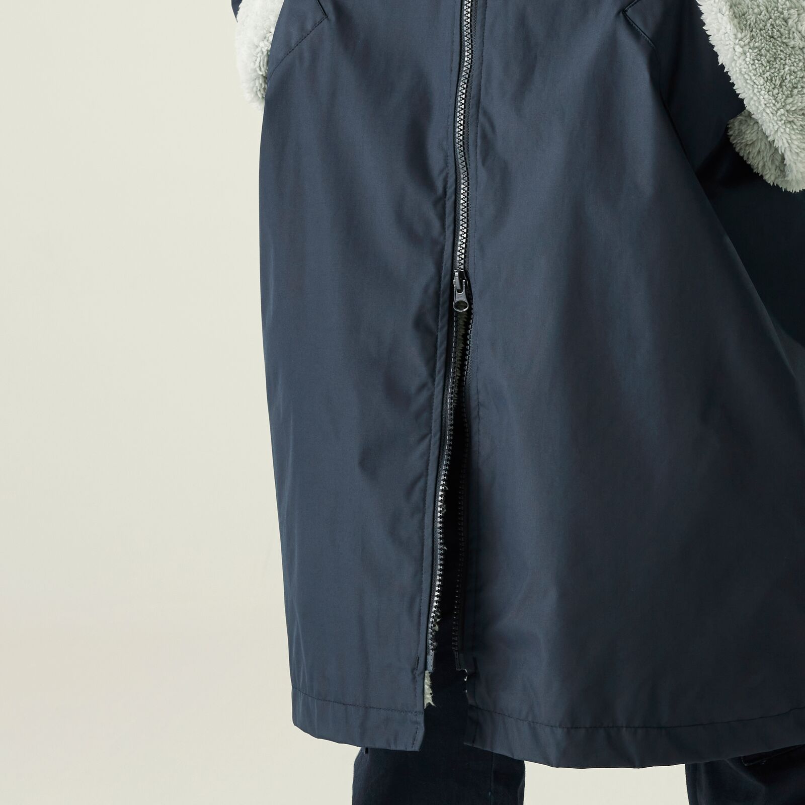 Regatta Kids Spirit Of Adventure Hooded Waterproof Warm Drying Changing Robe - Picture 54 of 97