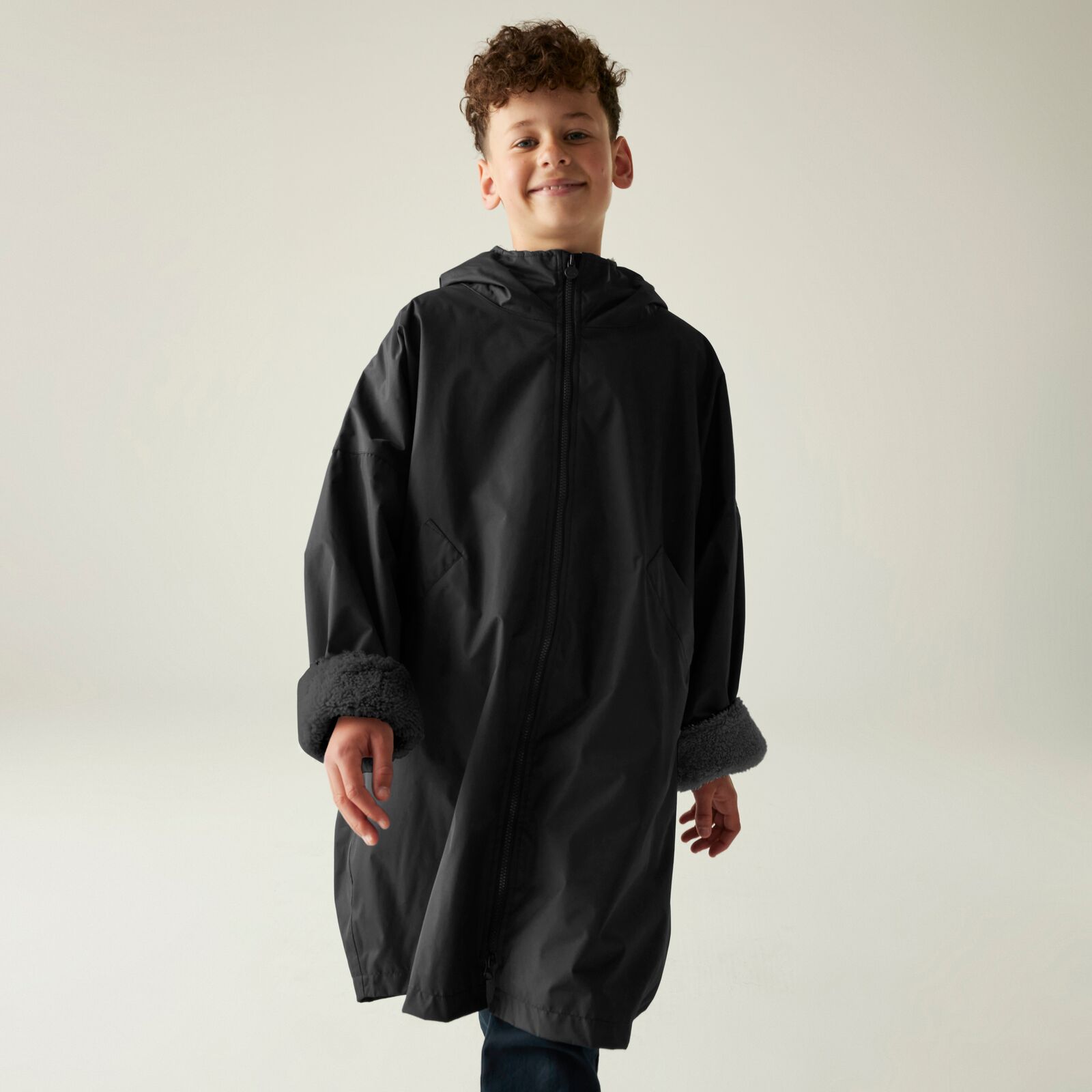 Regatta Kids Spirit Of Adventure Hooded Waterproof Warm Drying Changing Robe - Picture 27 of 97